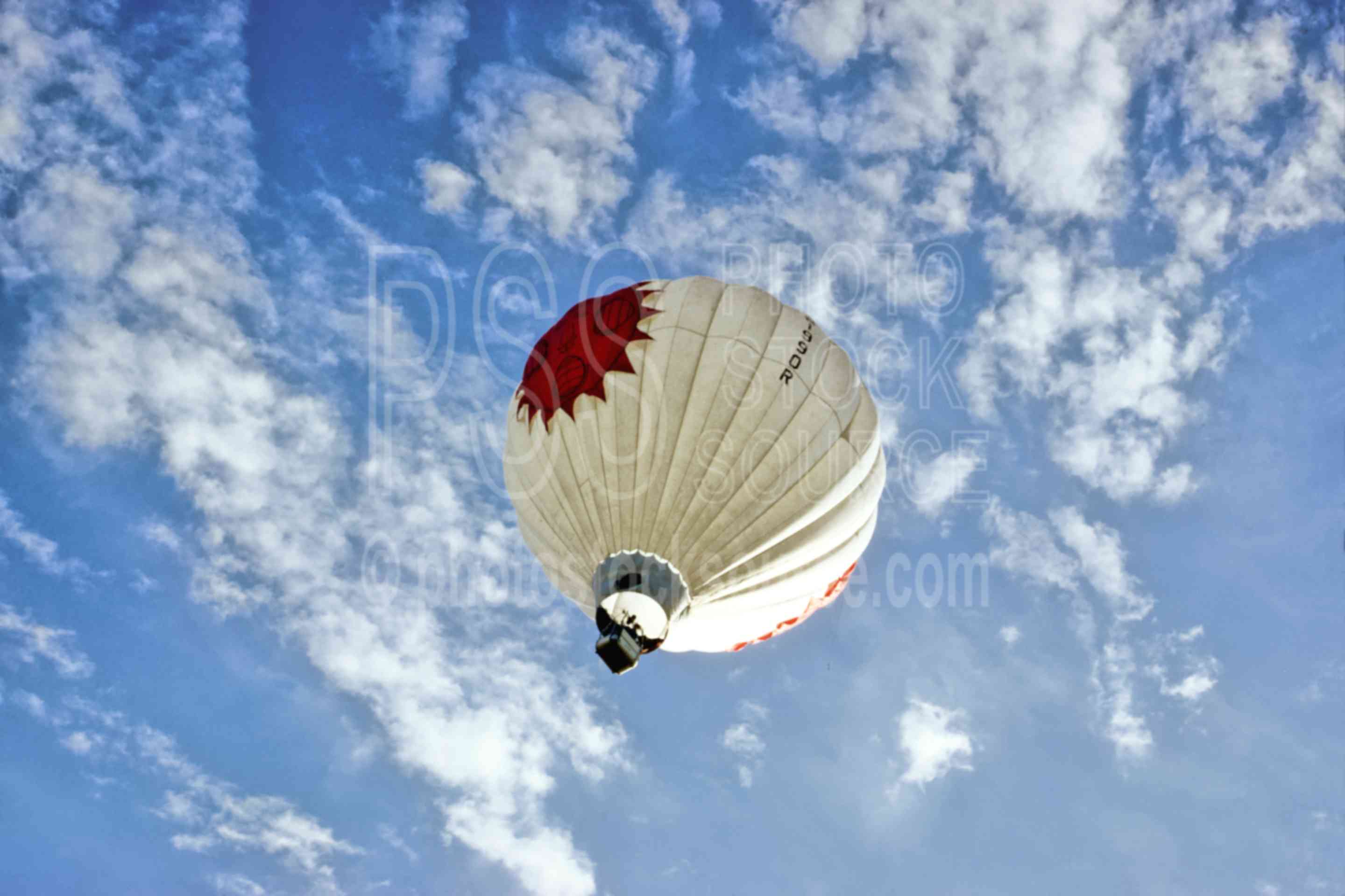 Balloons and Clouds,cloud,flight,hot air balloon,aeronautics,usas