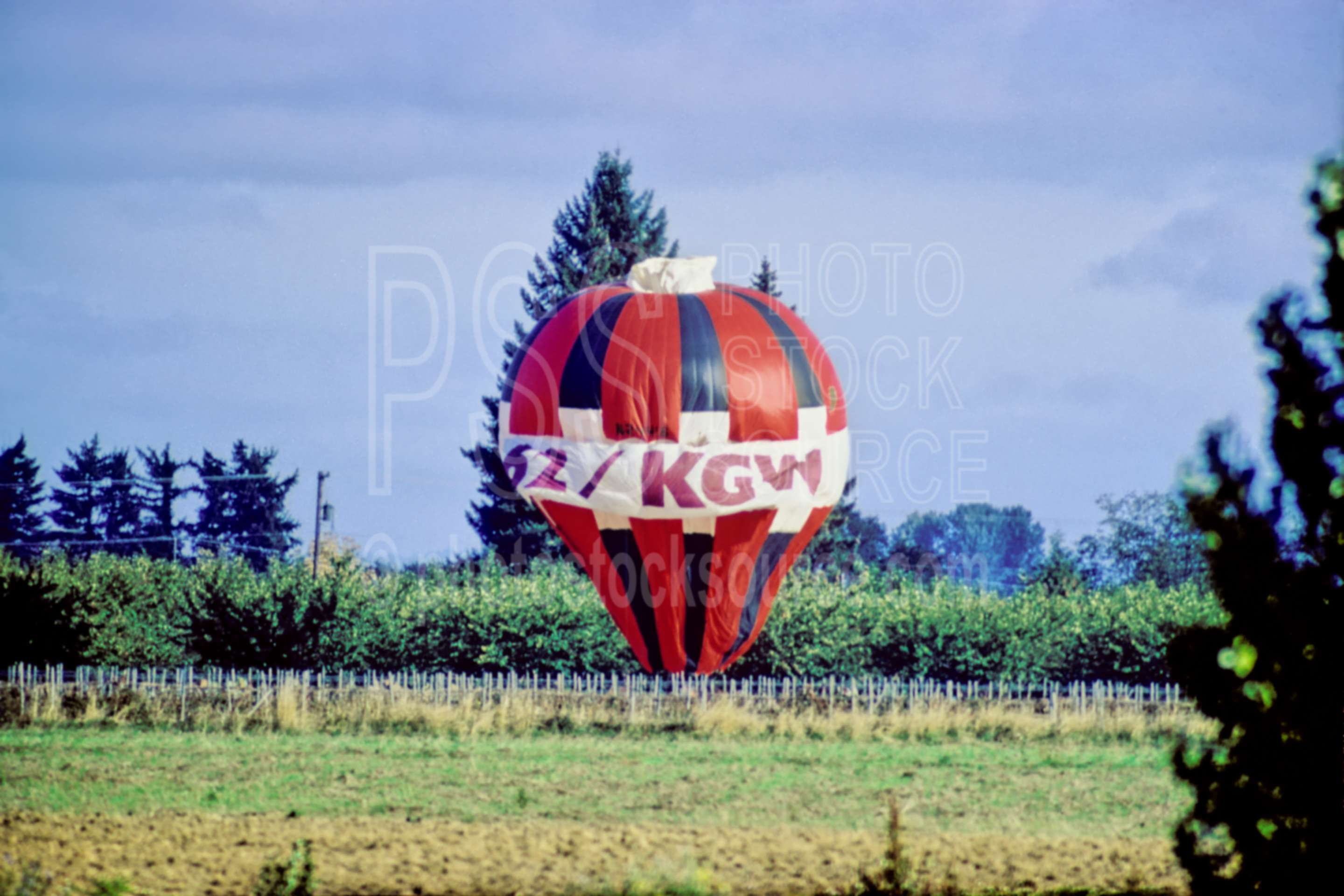 Balloon Landing,flight,hot air balloon,aeronautics,usas