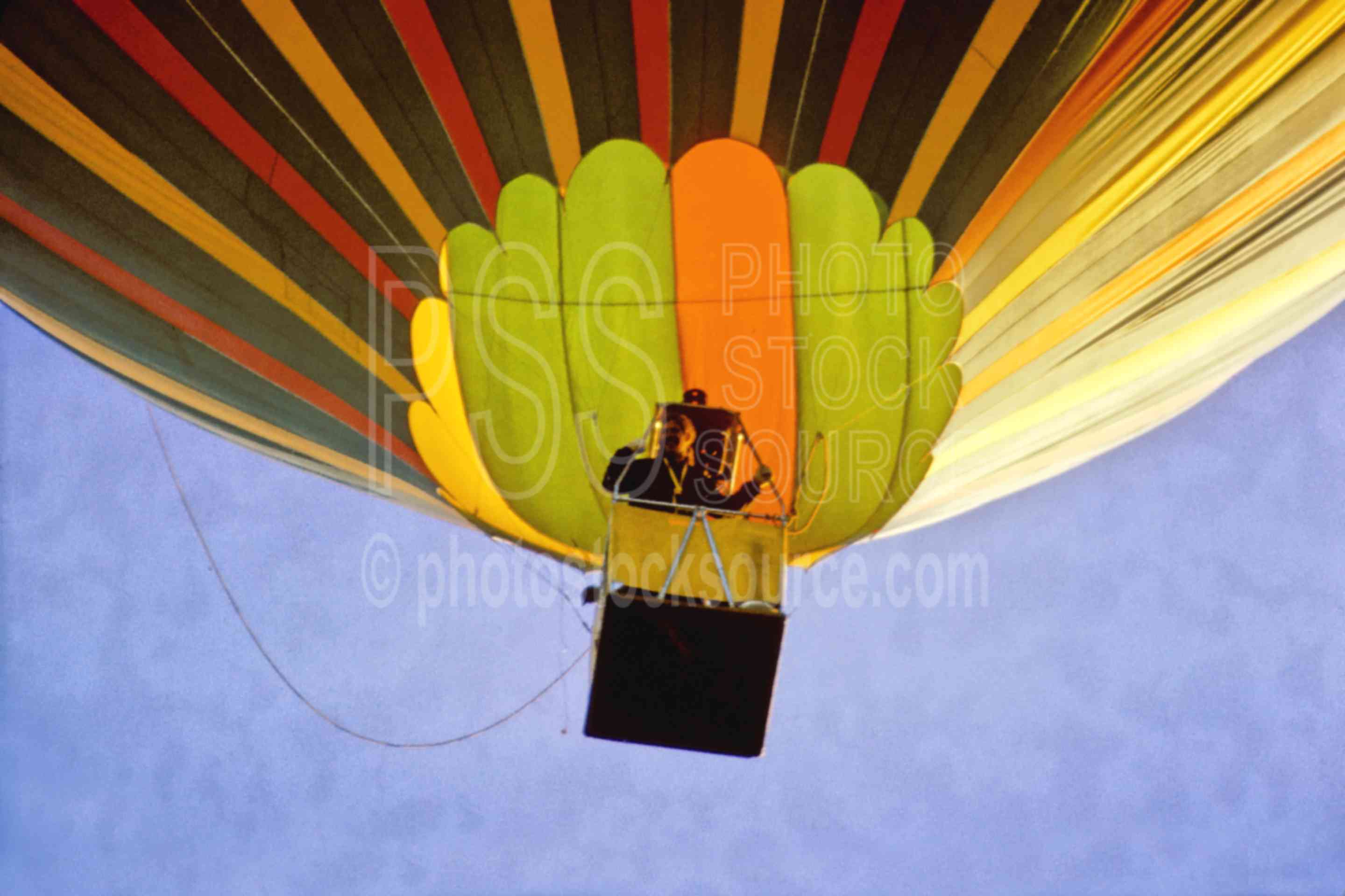 Balloon Decending,hot air balloon,usas,aeronautics