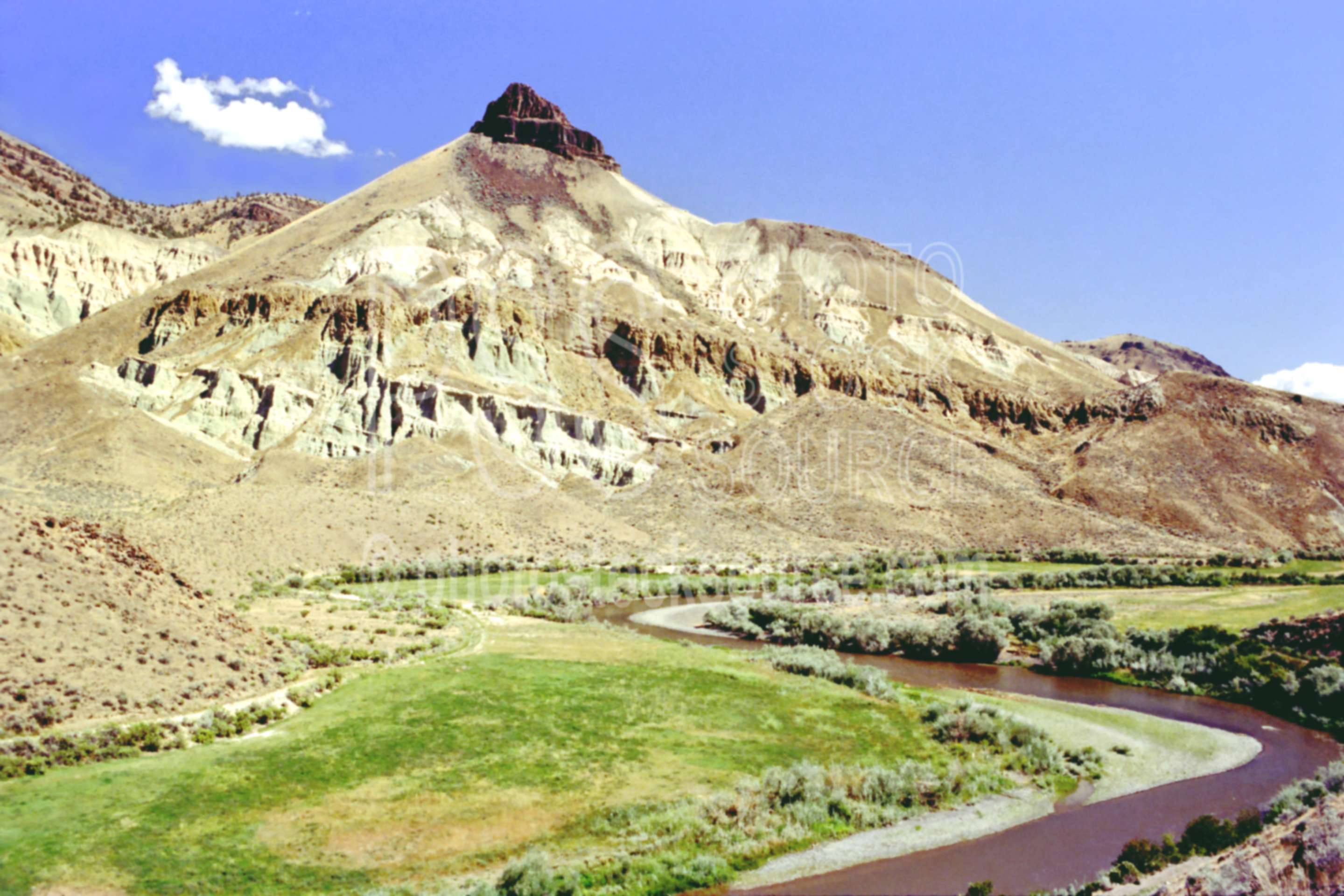 Sheep Rock,john day river,river,usas,lakes rivers