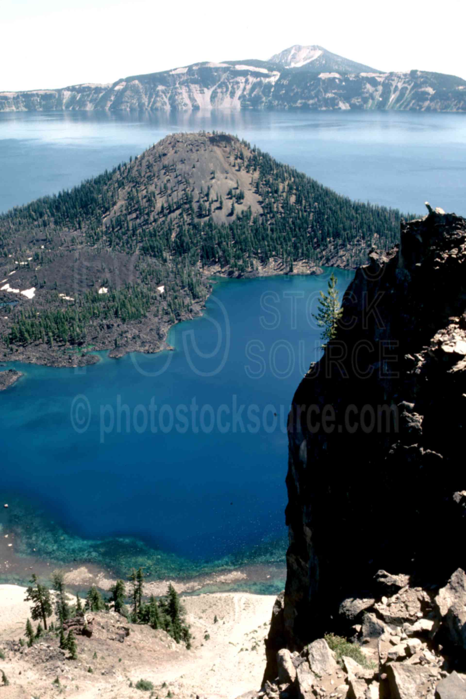 Wizard Island, Mount Scott,mount scott,wizard island,caldera,usas,national park,nature