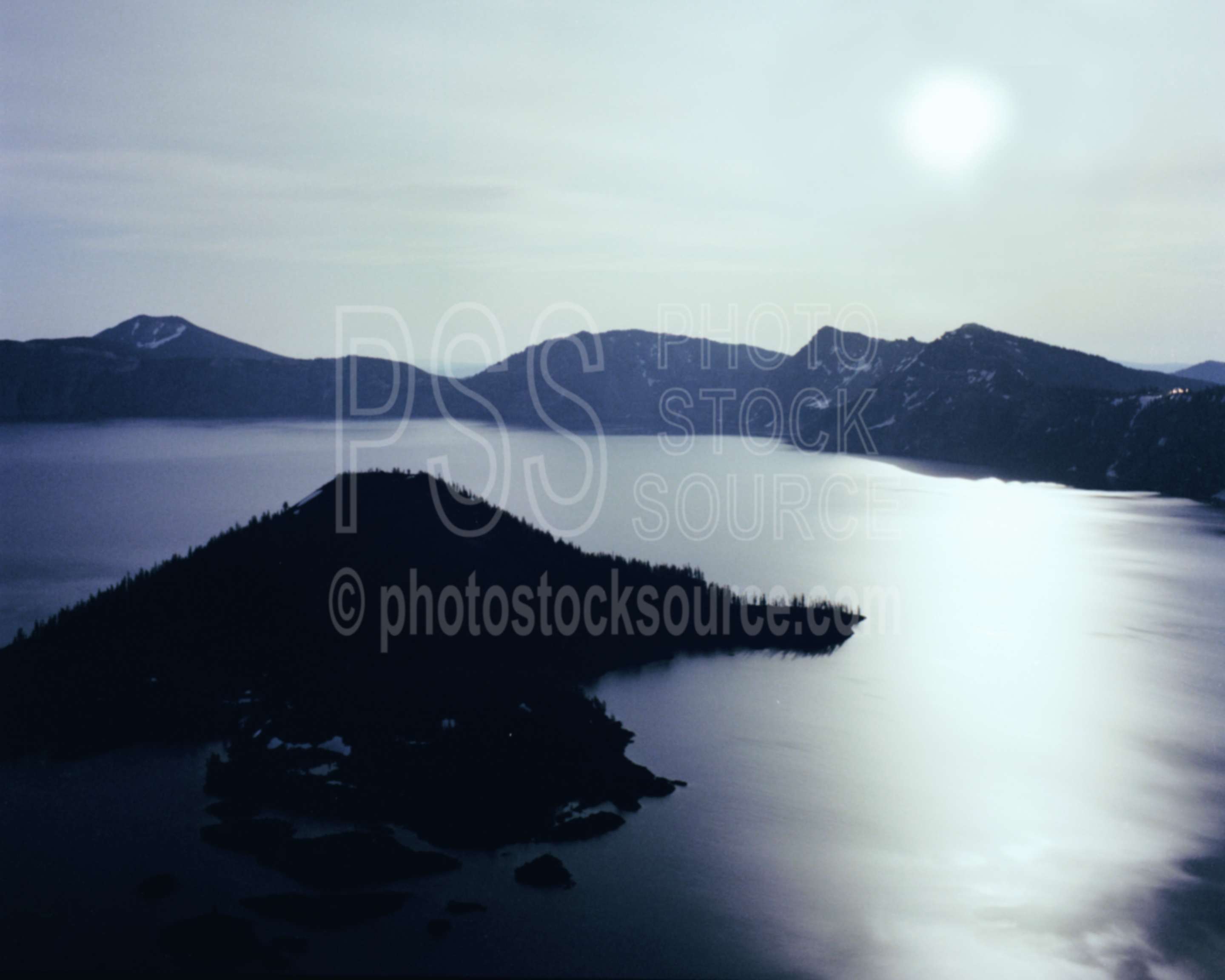 Crater Lake Moonrise,caldera,crater lake,moon,moonrise,mountain,night,wizard island,sun moon sky,lakes rivers,national park,nature