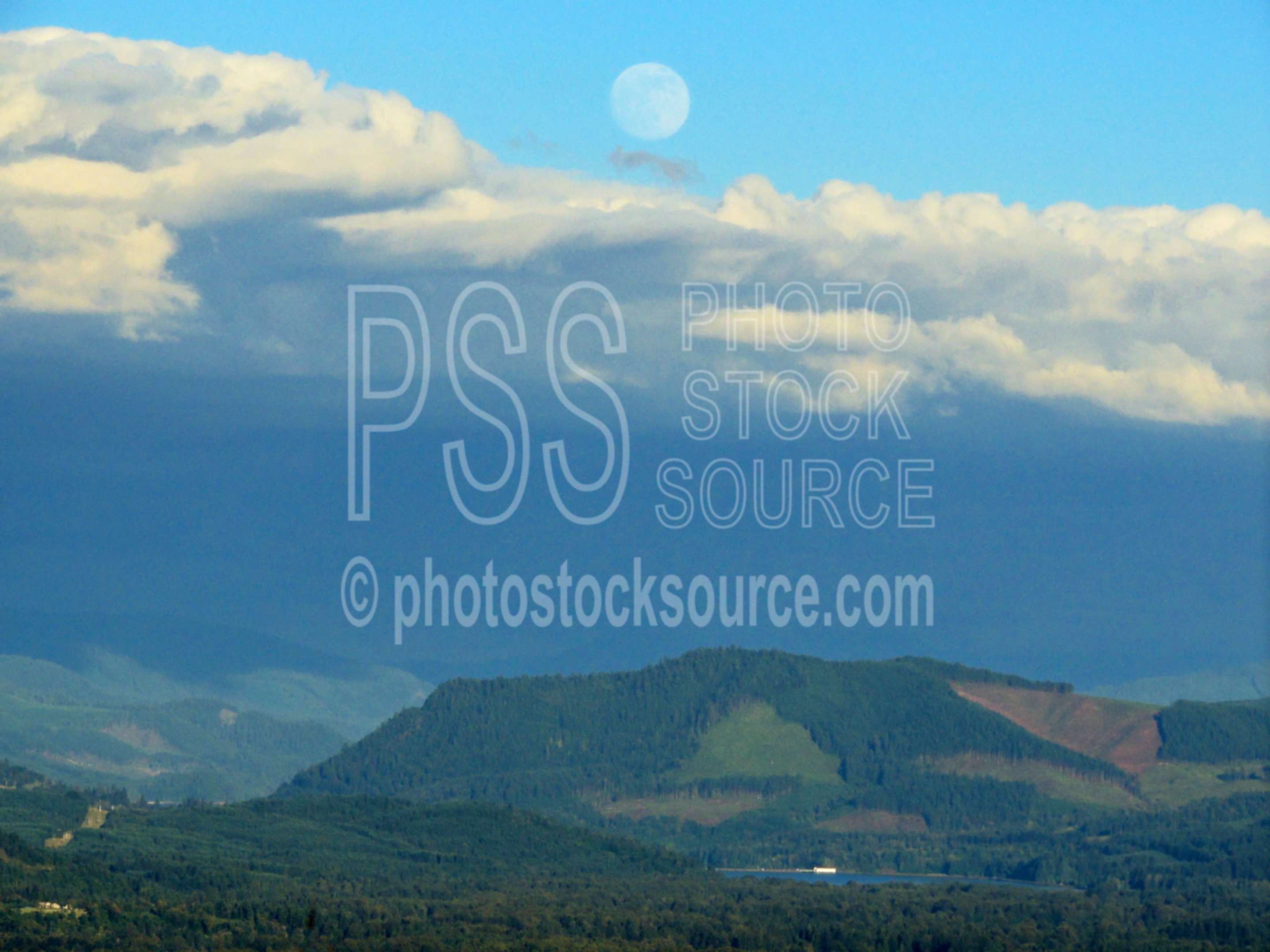Mt. Pisgah Full Moonrise,moon,clouds,mountains