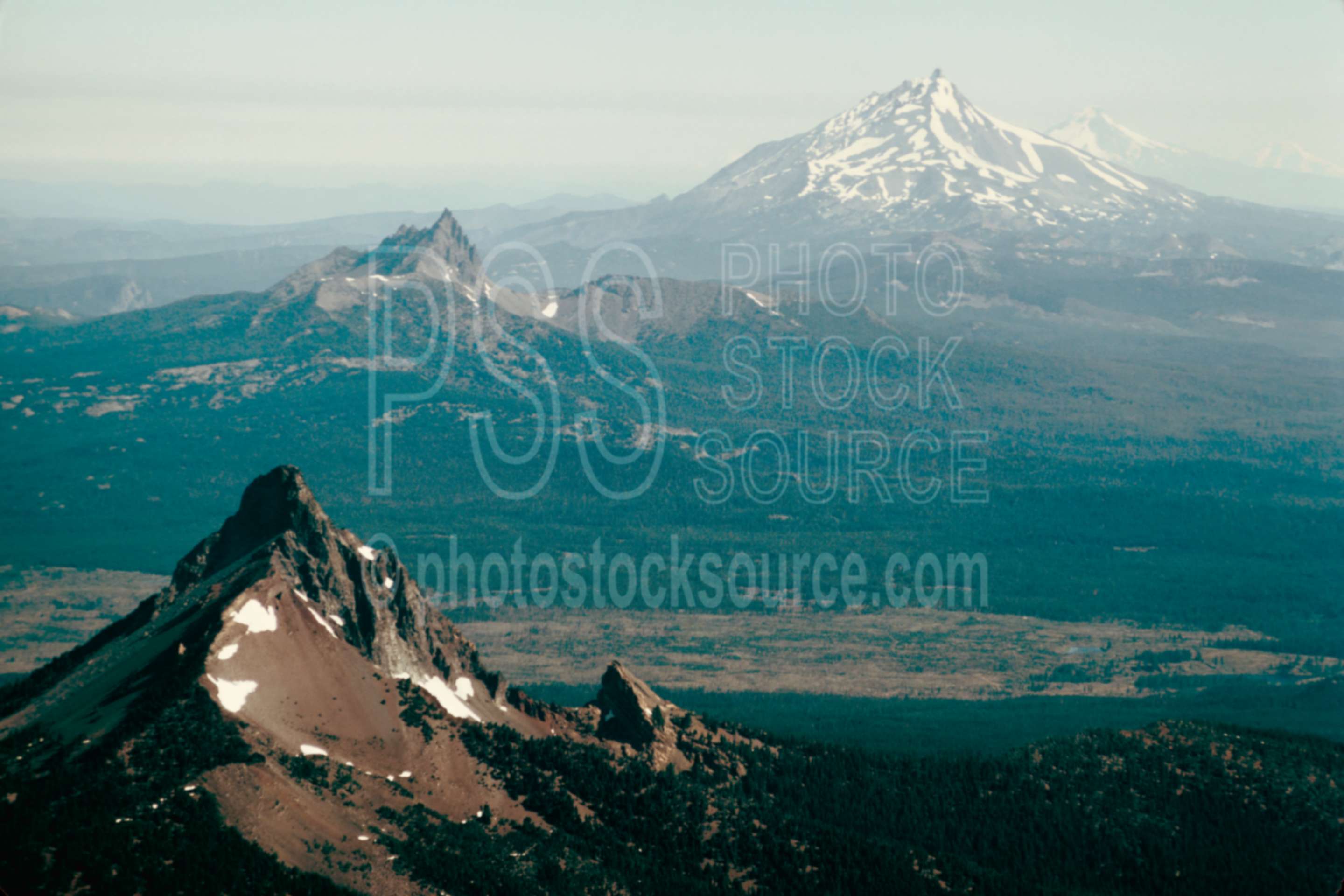 Oregon Cascades,mt. hood,mt. jefferson,mt. washington,snow,three fingered jack,mount,usas,mountains