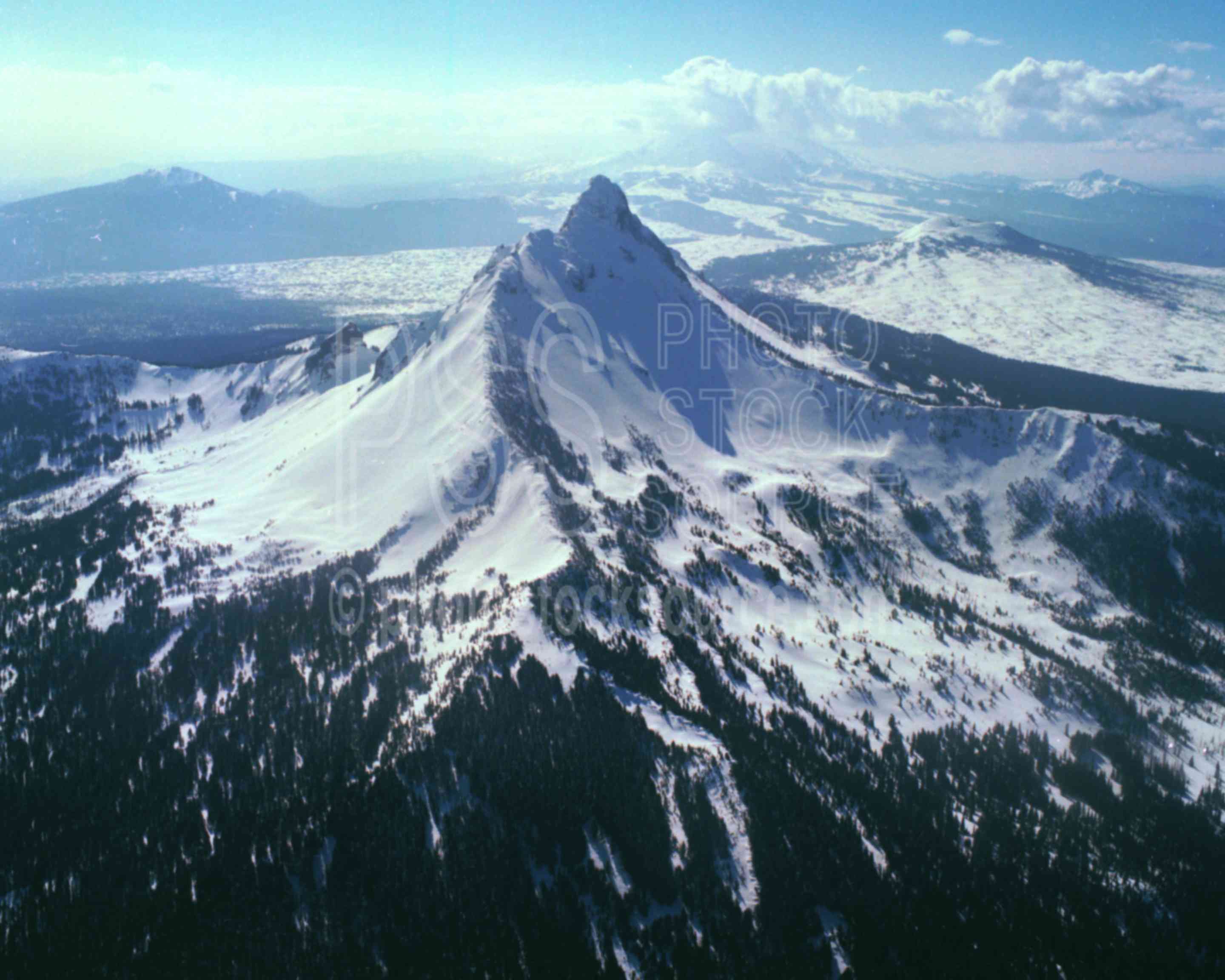 Mt. Washington,aerial,cloud,snow,mount,season,usas,mountains,aerials