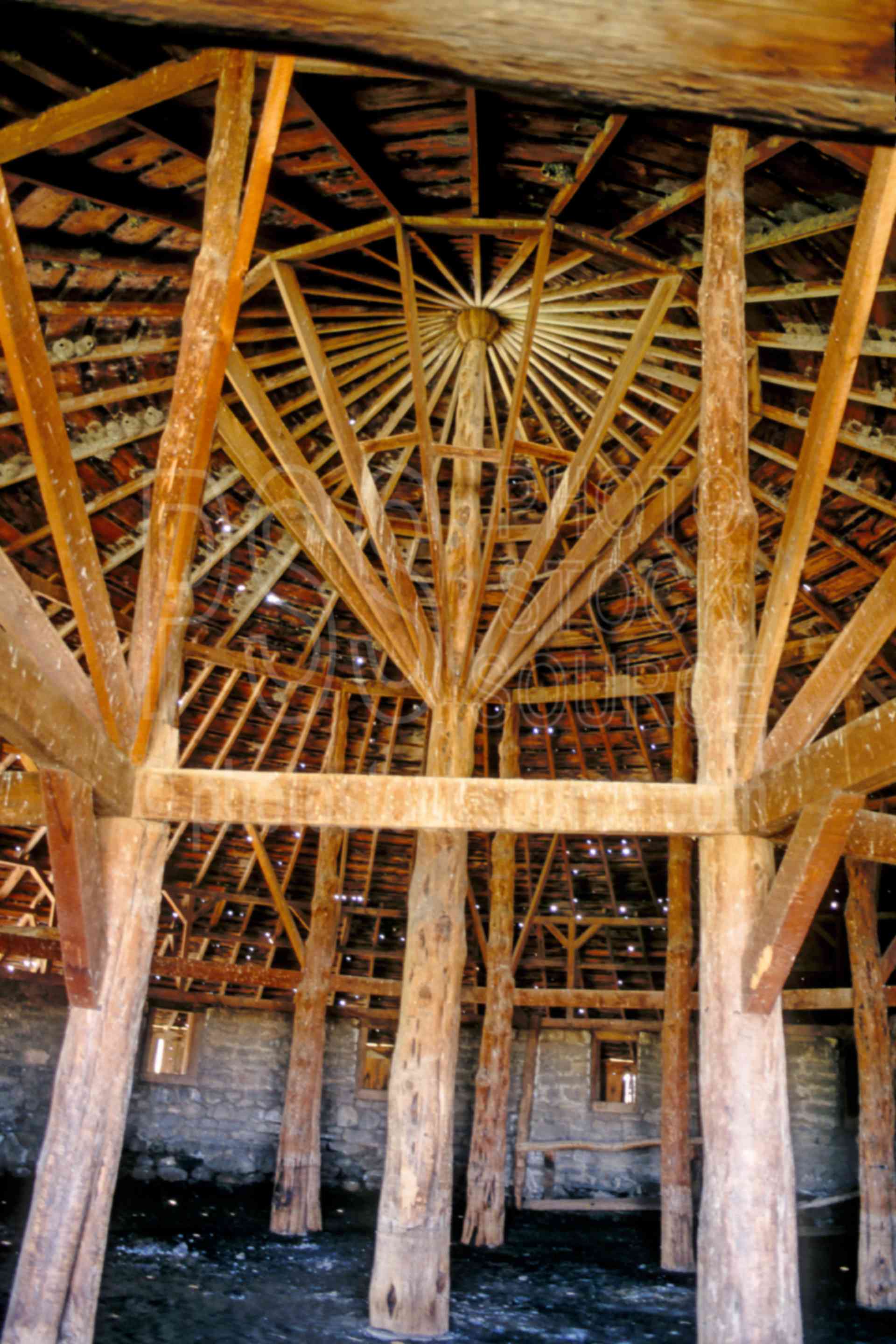 Peter French Round Barn,peter french,barn,round barn,usas,barns