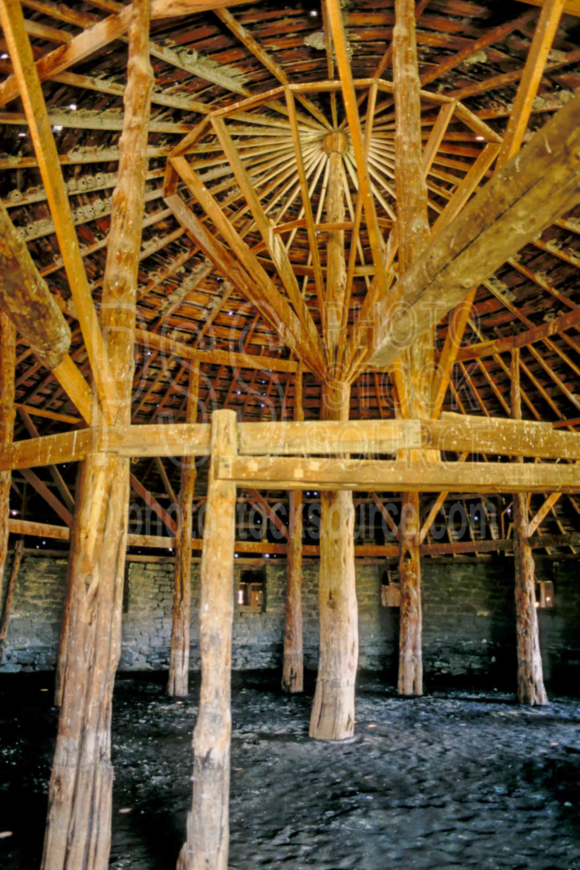 Peter French Round Barn,peter french,barn,round barn,usas,barns