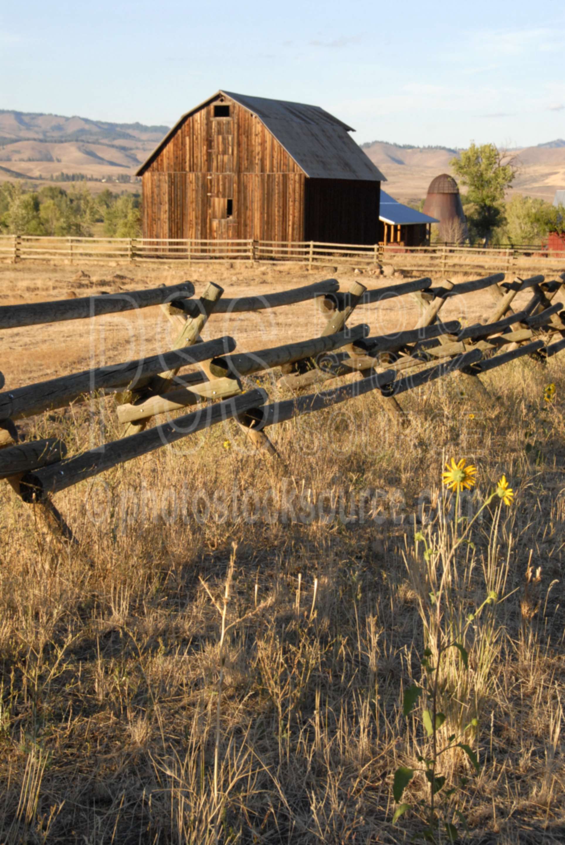 Wooden Barn,farm,ranch,wigwam burner,teepee burner