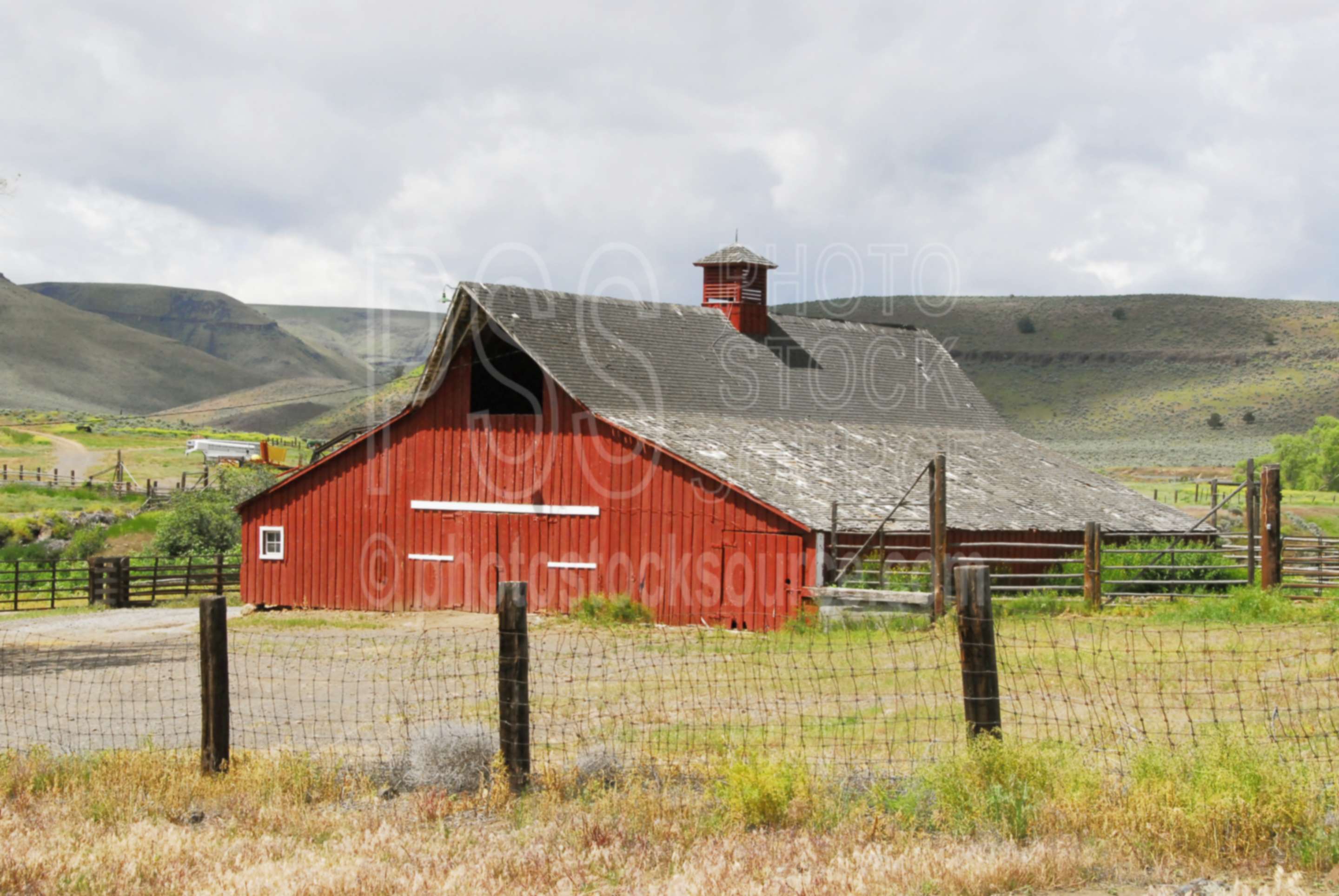 Red Barn with Shake Roof,building,barn,rural,ranch,farm,fence