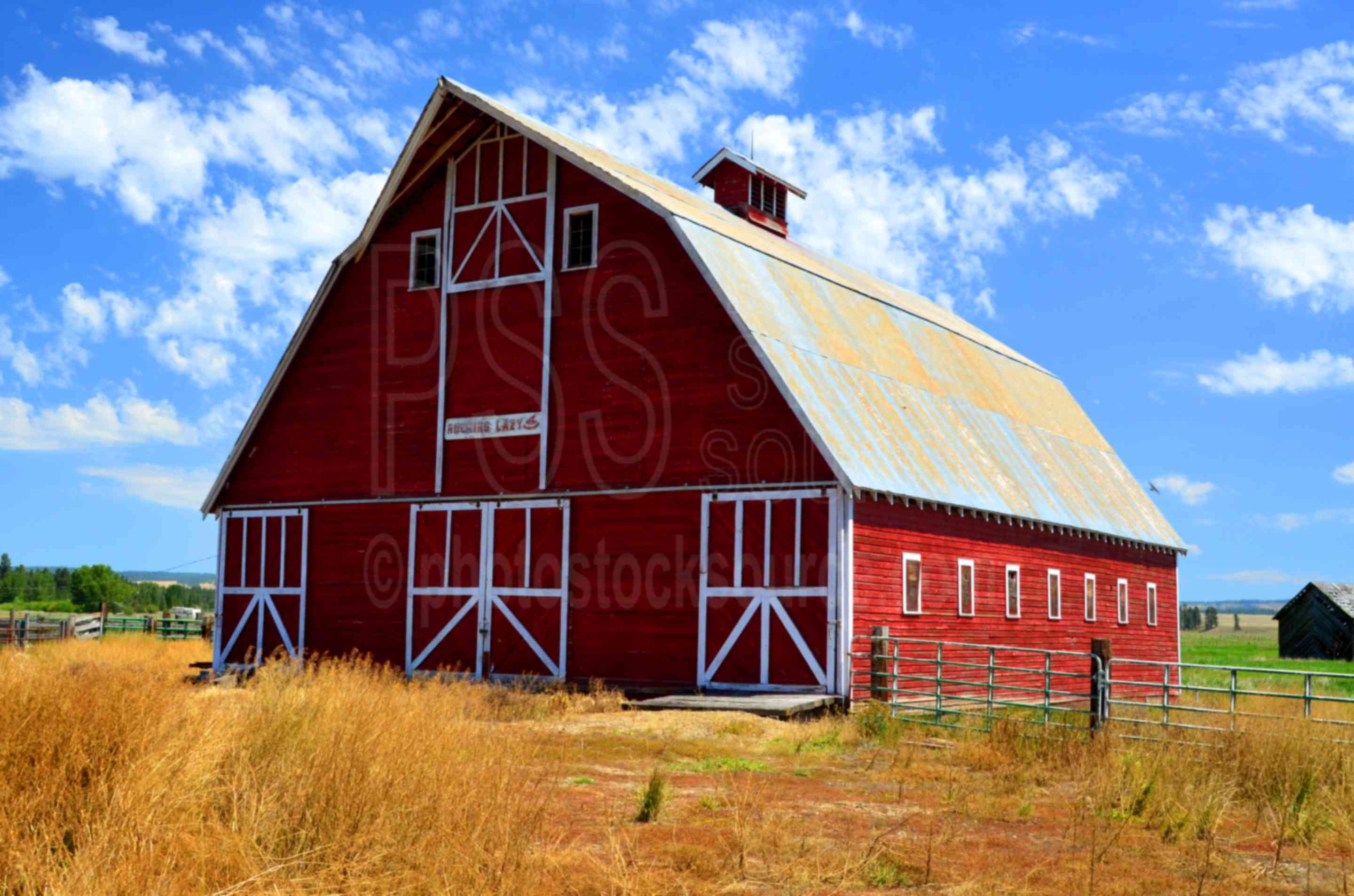Ukiah Red Barn,barn,red,fence,rural