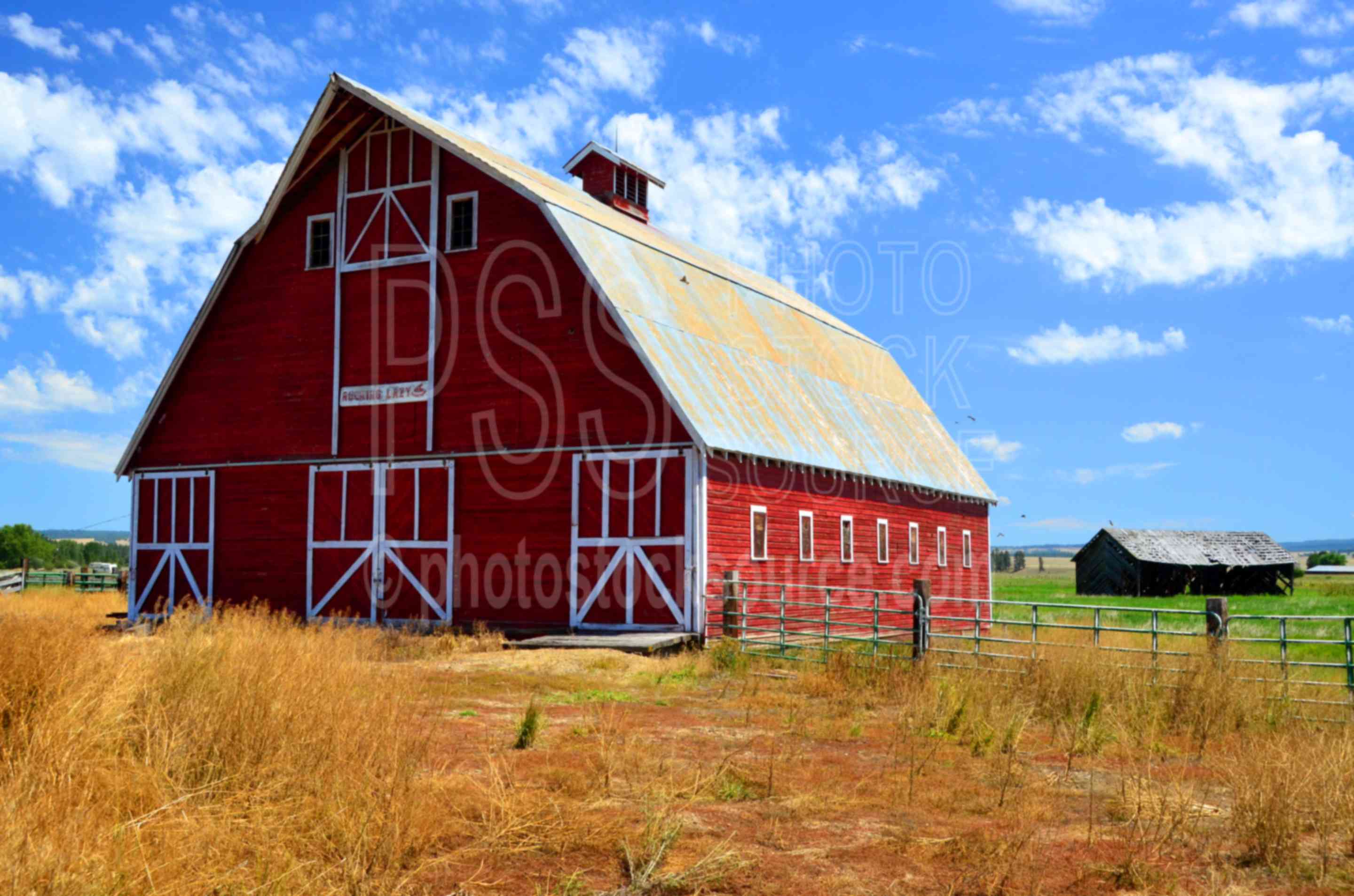 Ukiah Red Barn,barn,red,fence,rural