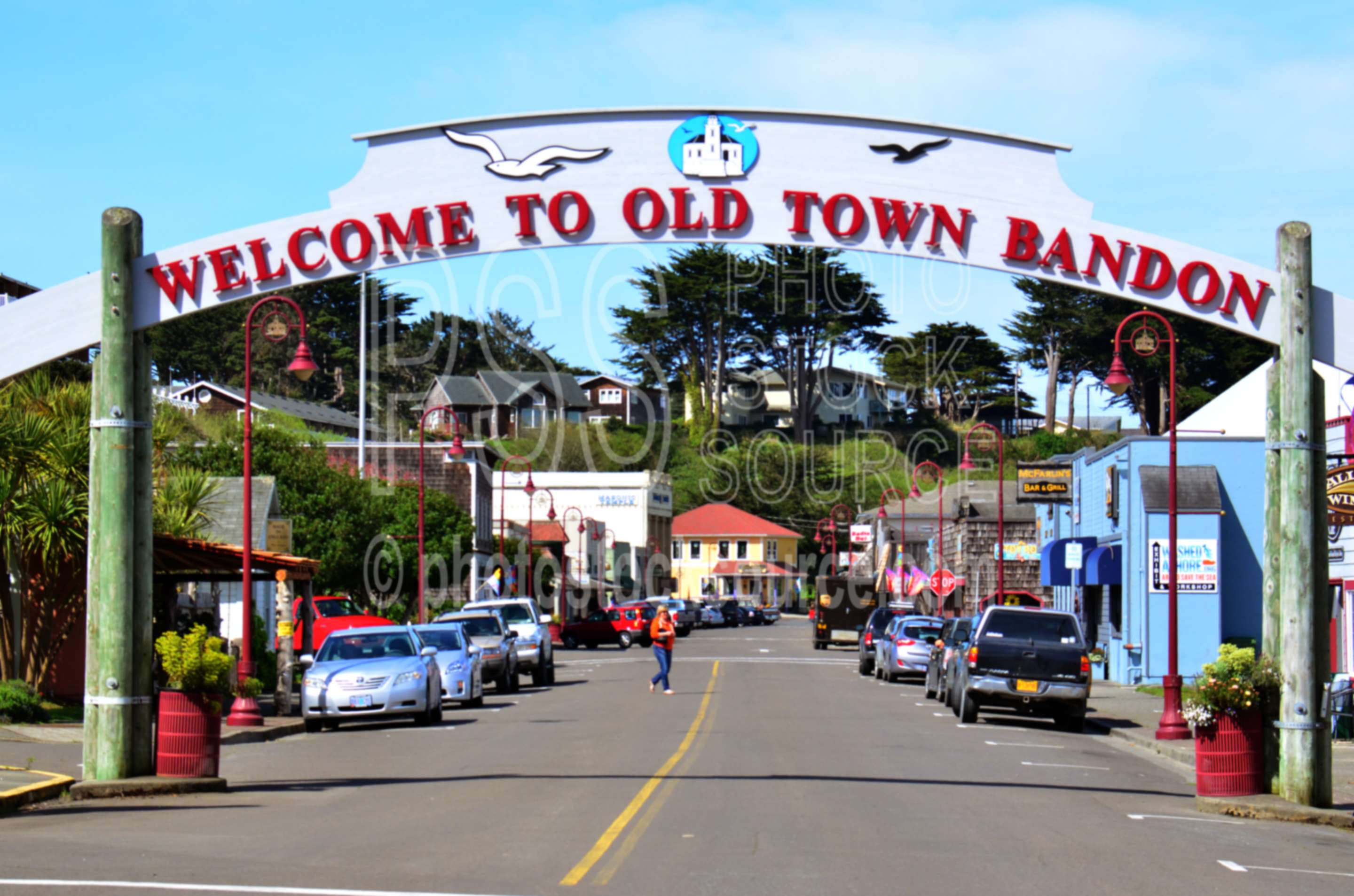 Bandon Entry Arch,city,arch,street,downtown