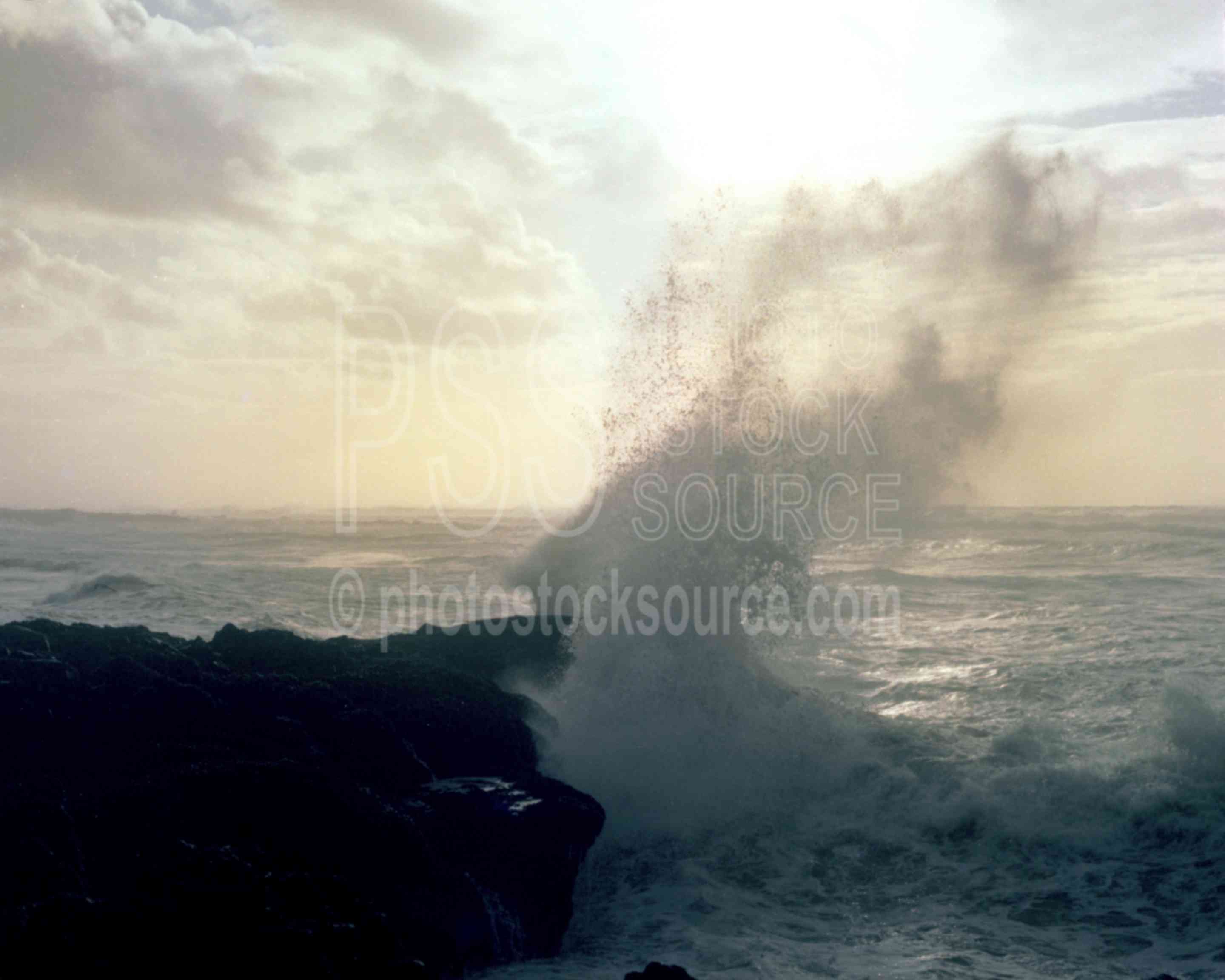 Big Wave,rock,spray,sunset,water,wave,usas,nature,seascapes,coast