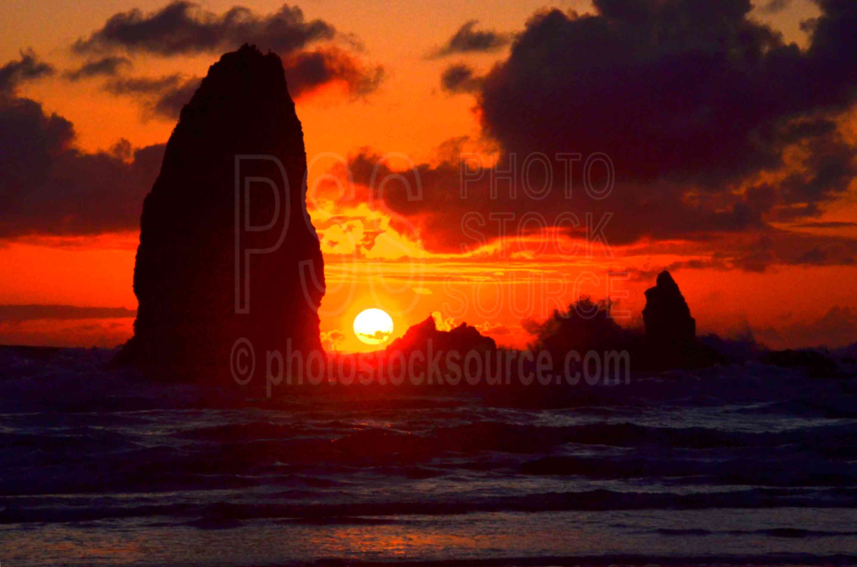 The Needles at Sunset,rocks,seastacks,coast,beach,clouds,sunset,haystack rock,the needles