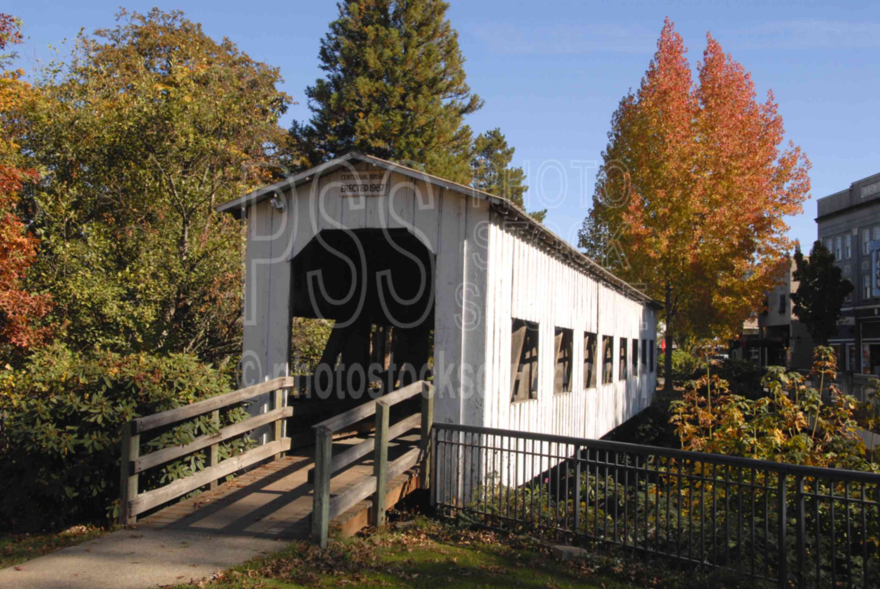 Centennial Bridge,covered bridge,architecture,bridges