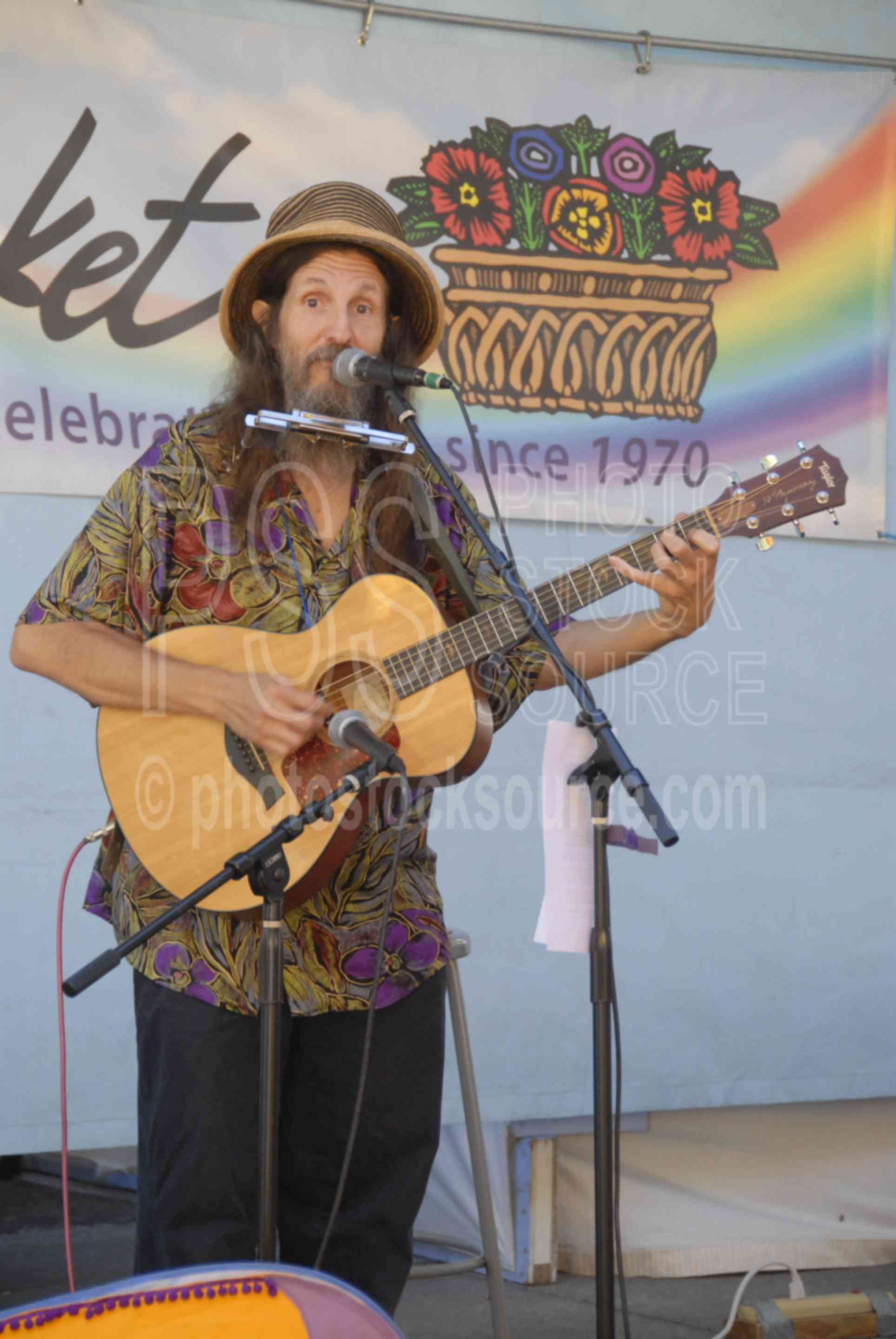 Brian Cutean Playing Guitar,people,market,vendor,vendors,selling,arts,crafts,booths,music,food,entertainment,gathering