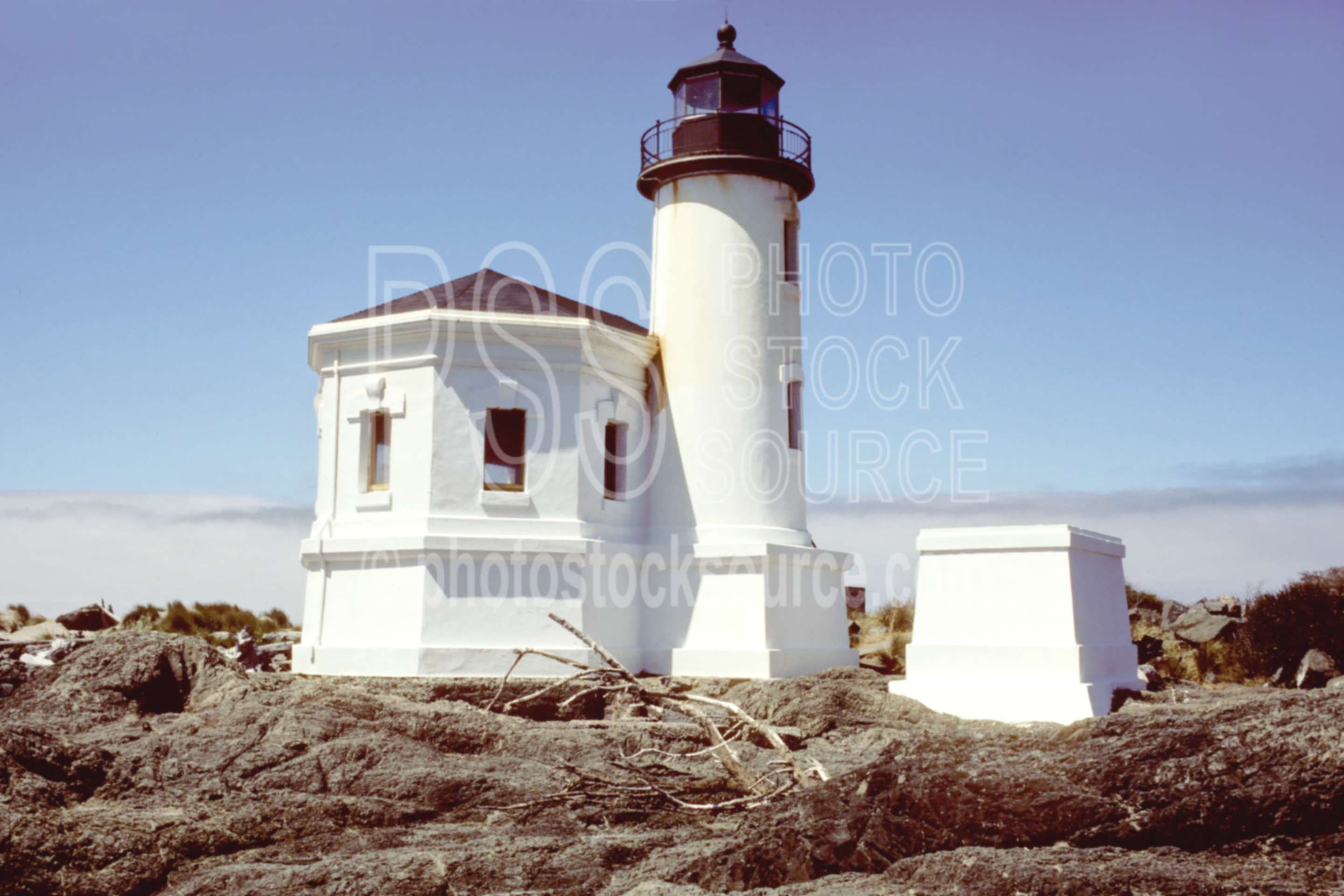 Coquille River Lighthouse,ocean,usas,lakes rivers,seascapes,architecture,lighthouses