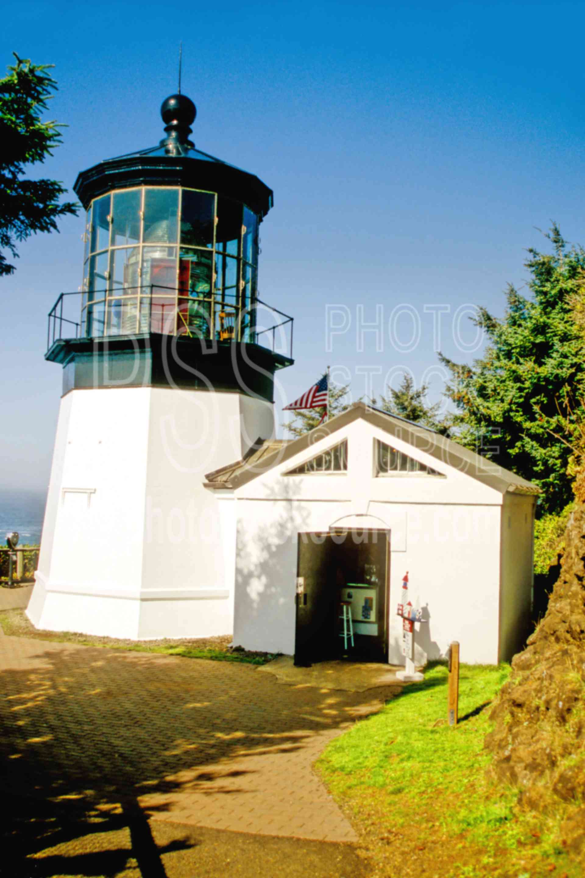 Cape Meares Lighthouse,usas,architecture,lighthouses