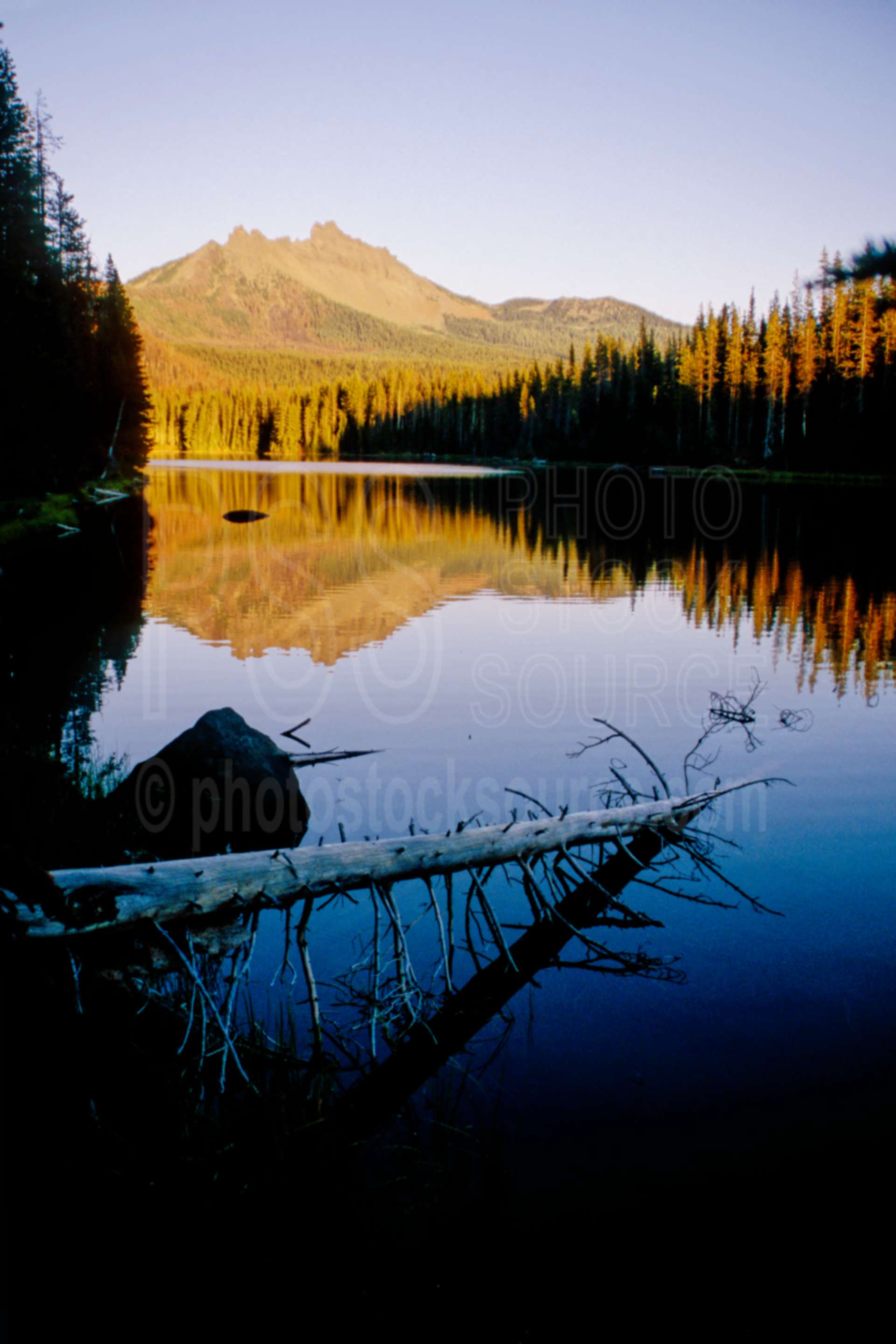 Three Fingered Jack,duffy lake,sunset,lake,usas,lakes rivers,mountains