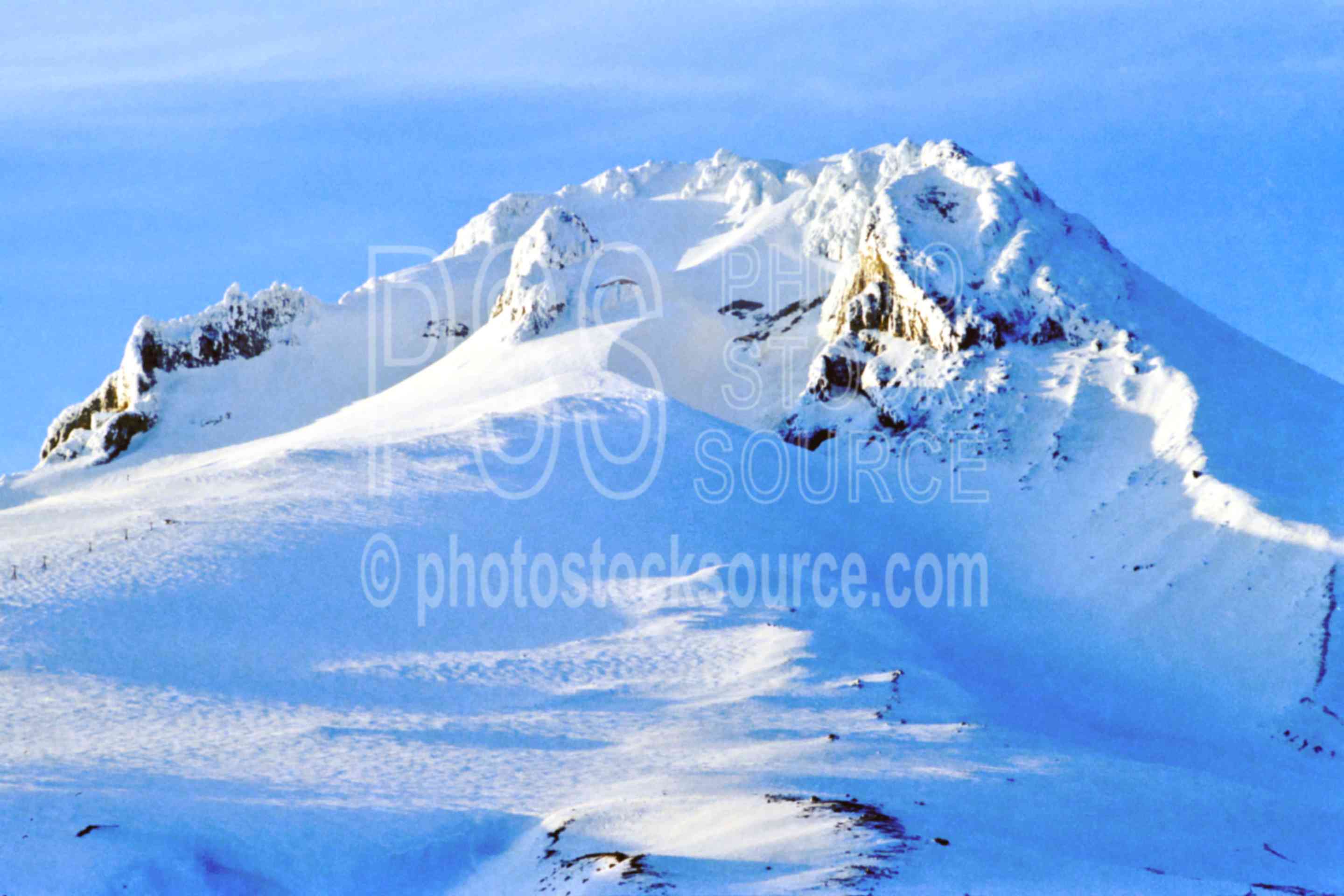 Mt. Hood,snow,timberline lodge,winter,mount,season,usas,mountains