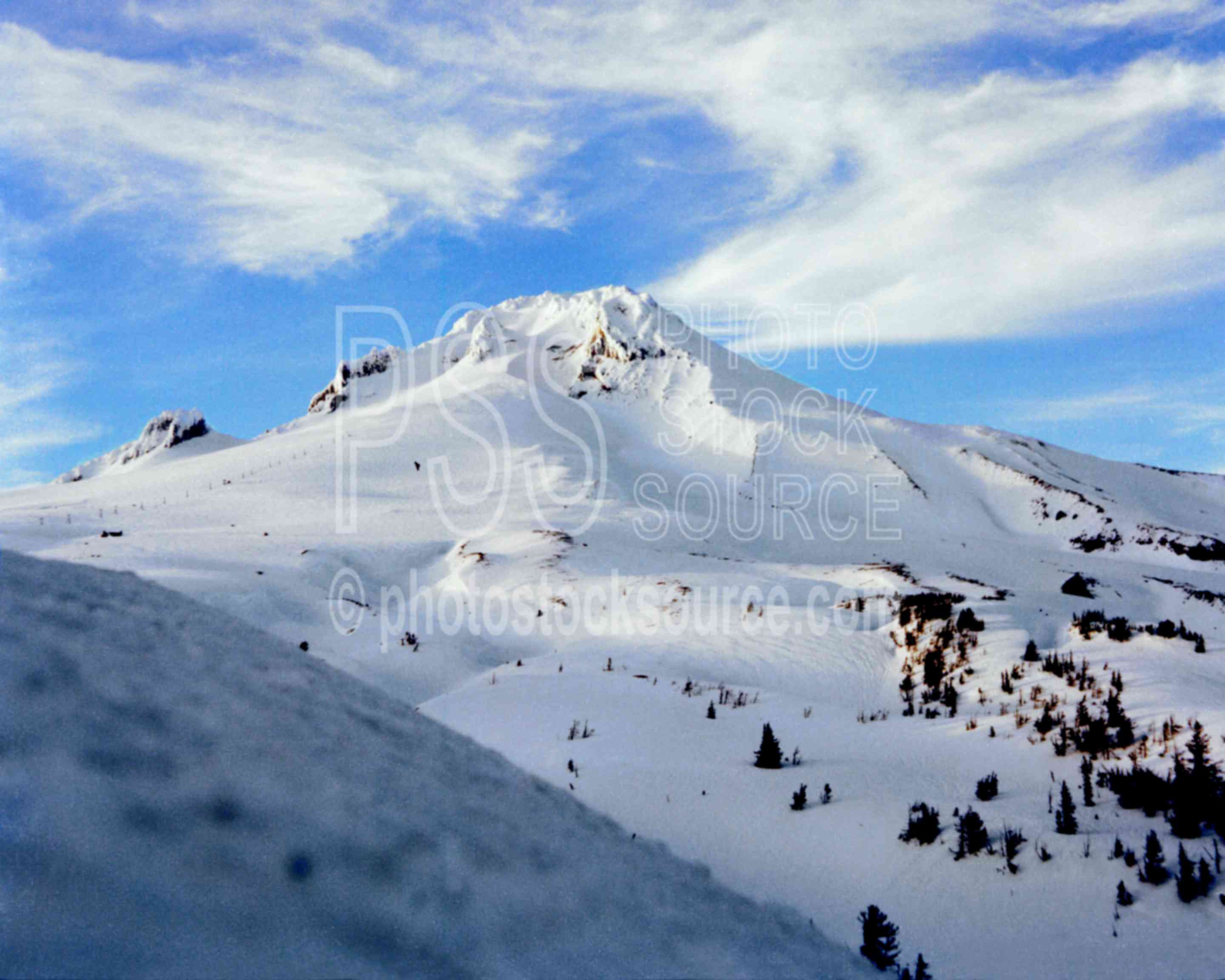 Mt. Hood in Winter,mt. hood,snow,timberline lodge,winter,mount,season,usas,mountains