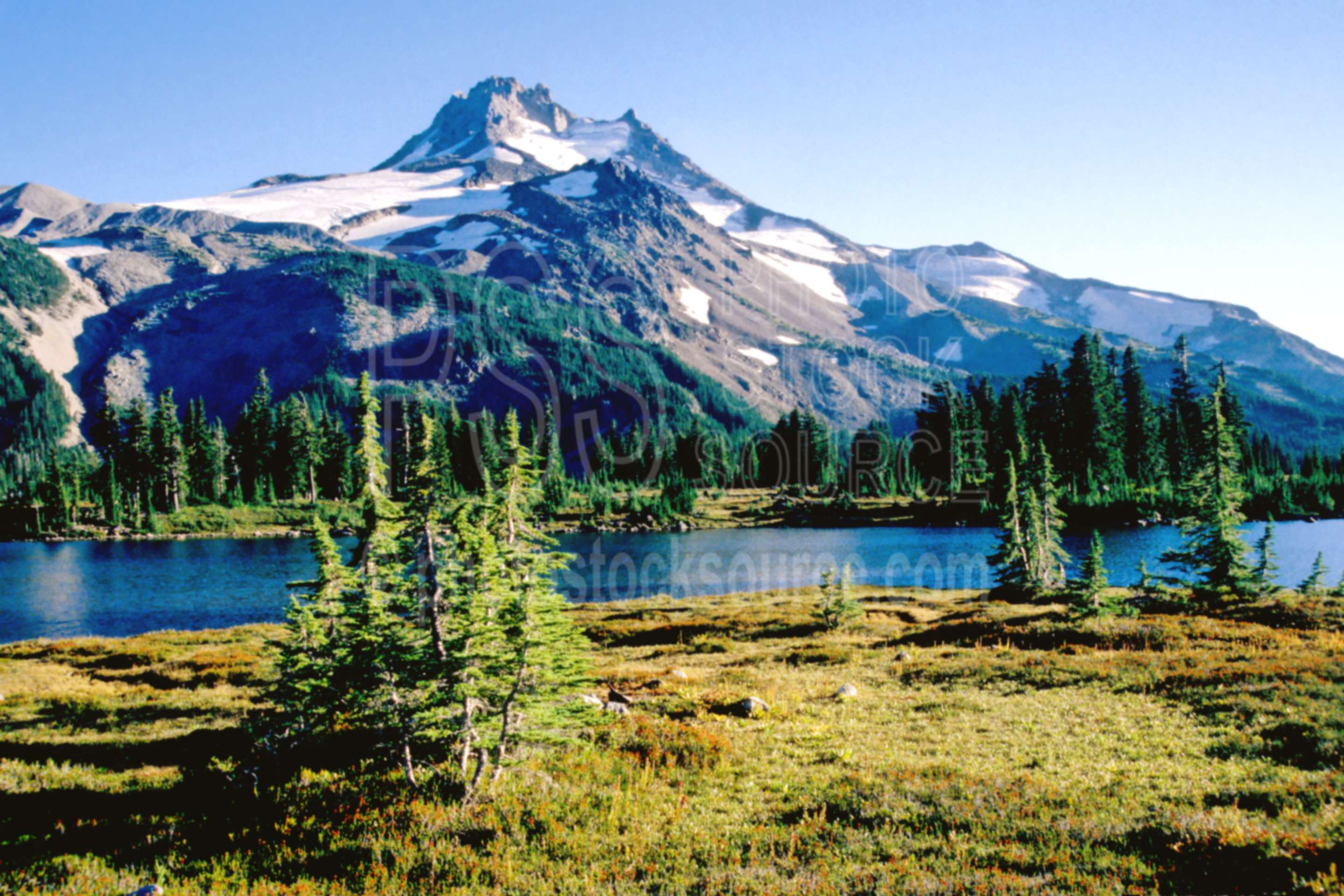 Mt. Jefferson, Russell Lake,park butte,russell lake,lake,mount,usas,lakes rivers,mountains