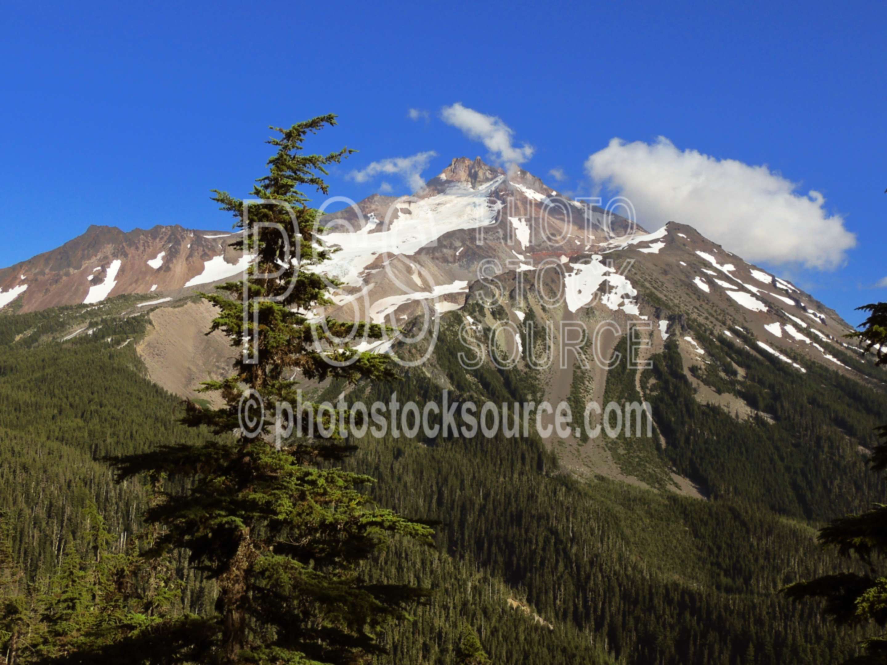 Mt. Jefferson and Clouds,wilderness,mt. jefferson,jeff park,glacier,clouds