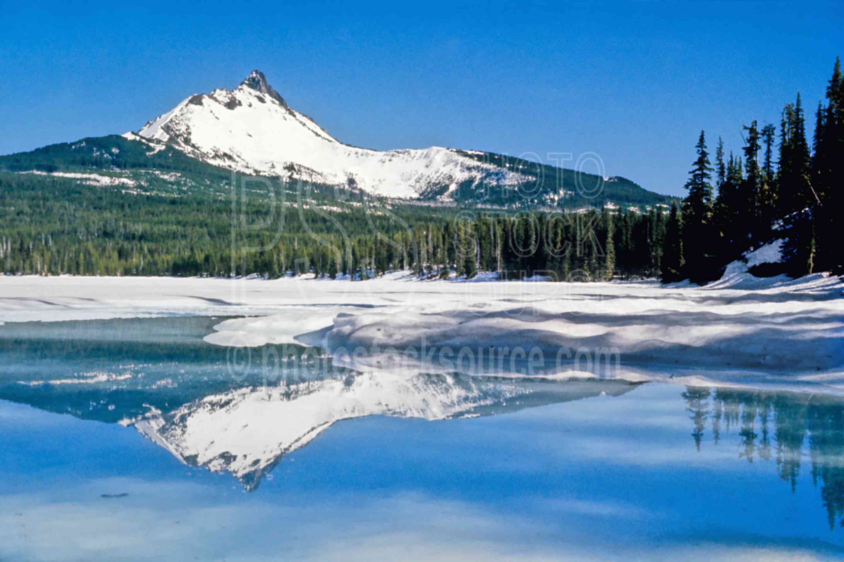 Mt. Washington, Big Lake,reflection,snow,mount,winter,lakes rivers,mountains