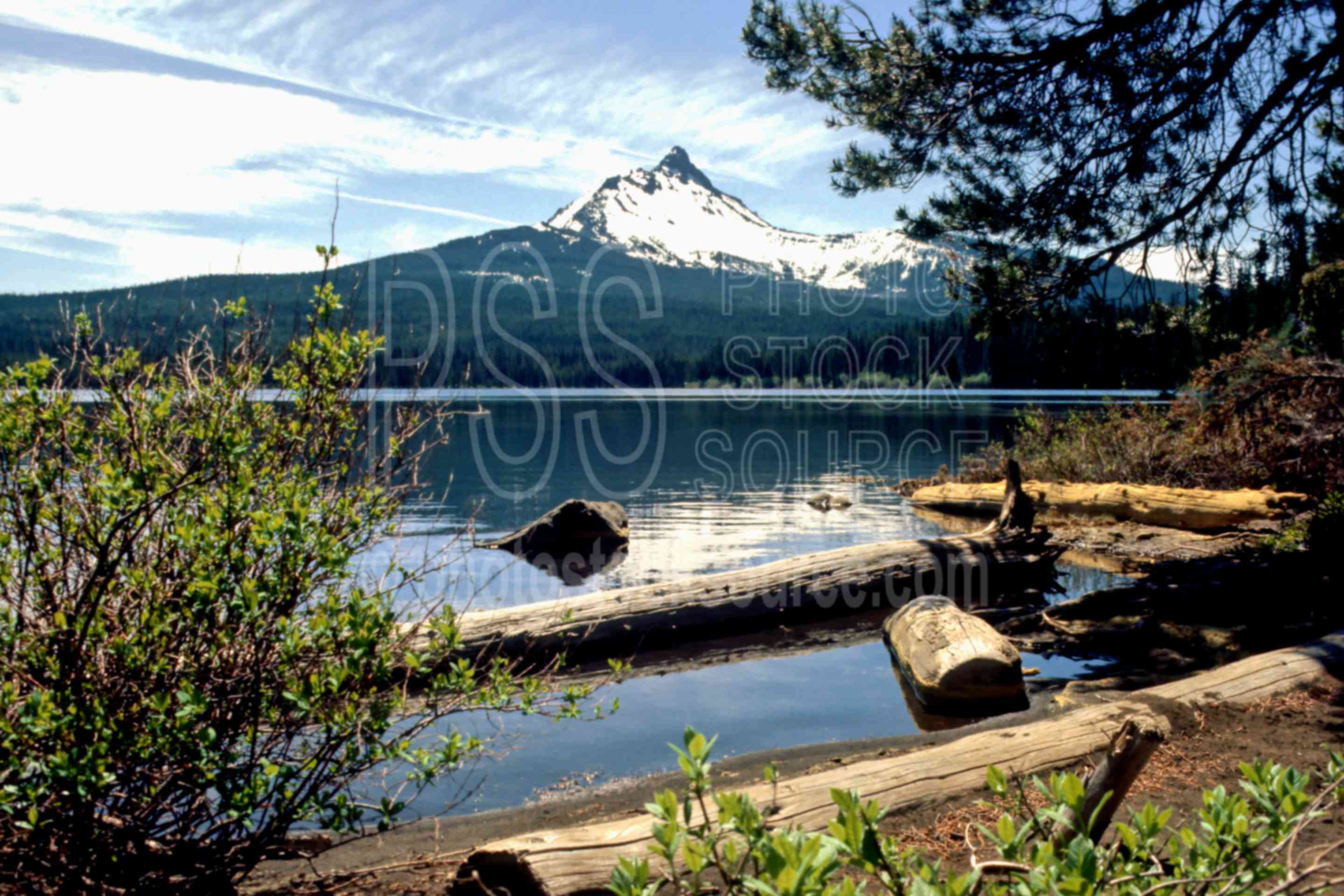 Mt. Washington Big Lake,big lake,mt. washington,mount,usas,lakes rivers,mountains