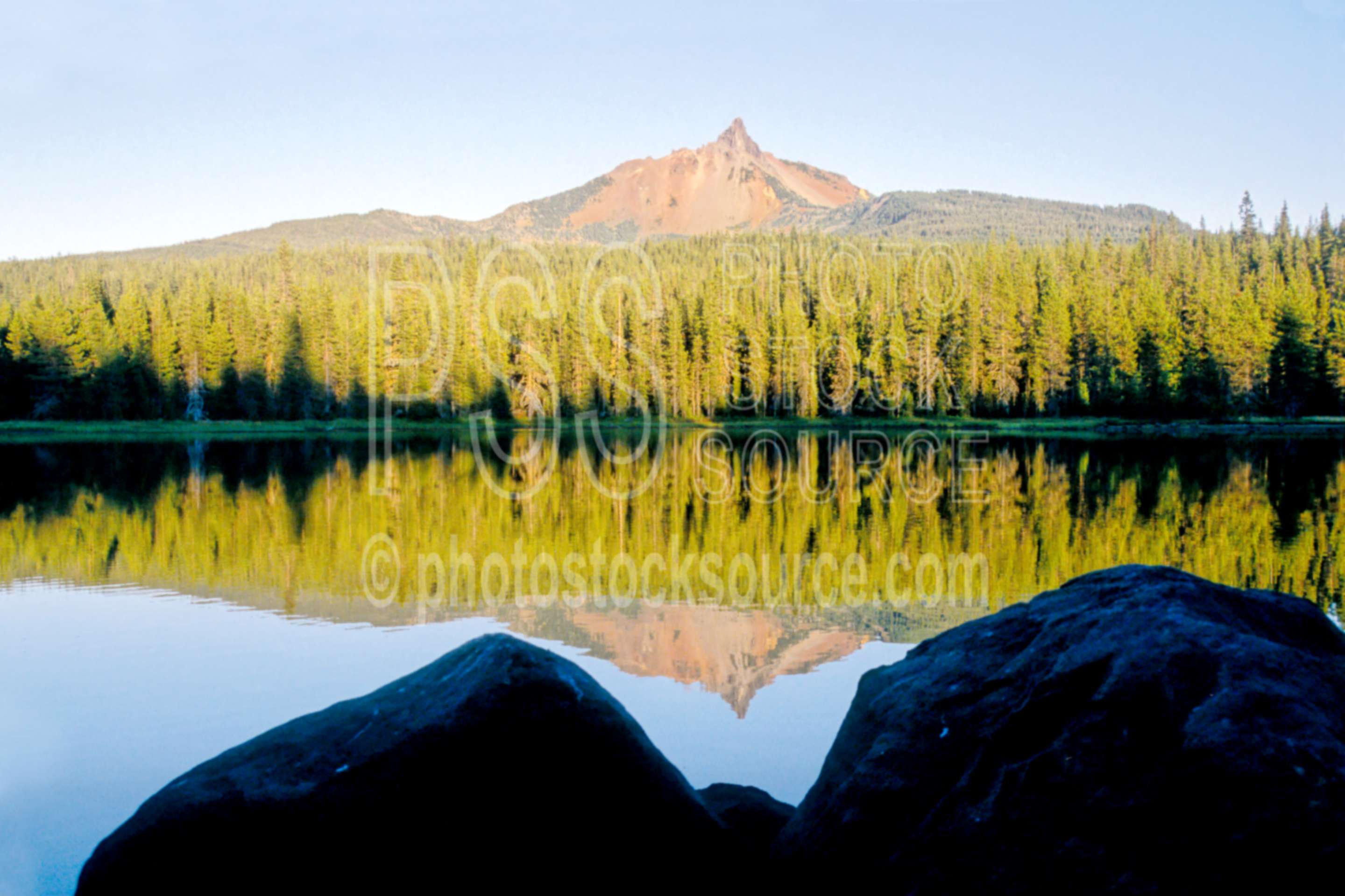 Mt. Washington, Patjen Lake,patjen lake,mt. washington,lake,mount,usas,lakes rivers,mountains