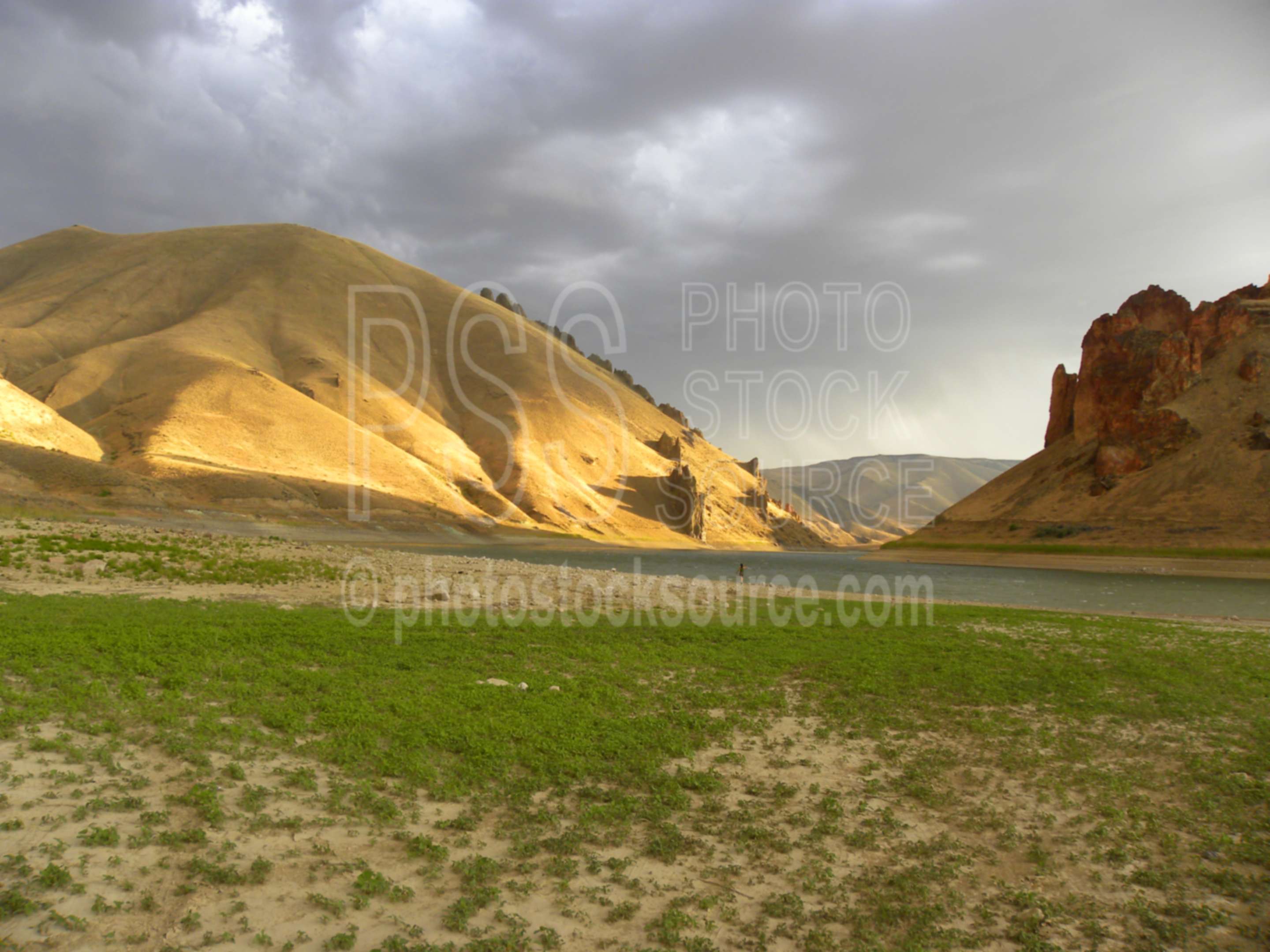 Owyhee River Gorge Sunset,desert,gulch,valley,gorge,rocks,formations,reservoir,lake,water,river,owyhee,sunset