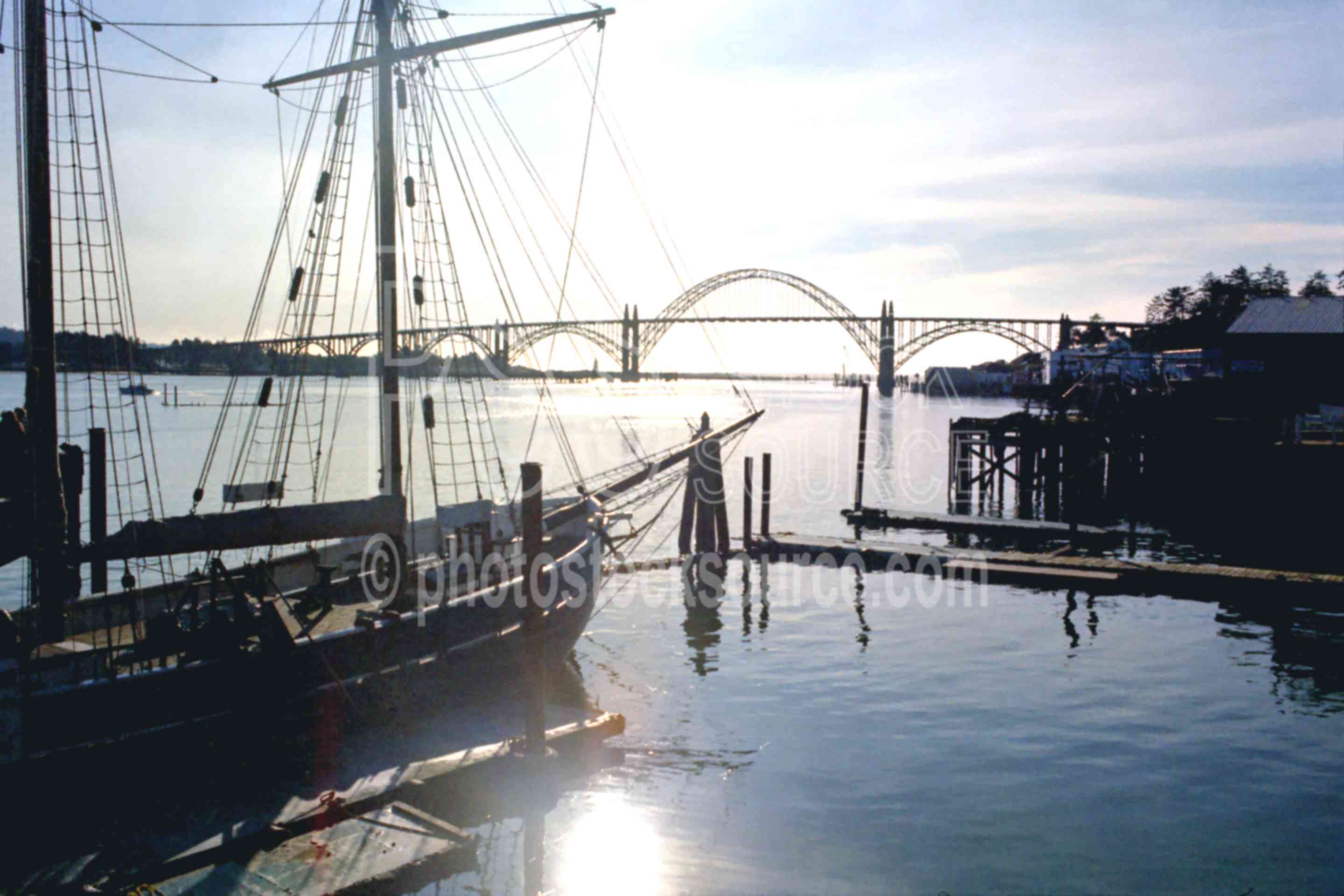 Sara and Bridge,bridge,harbor,sailing ship,ship,yaquina bay,yaquina bay bridge,usas,boats,bridges