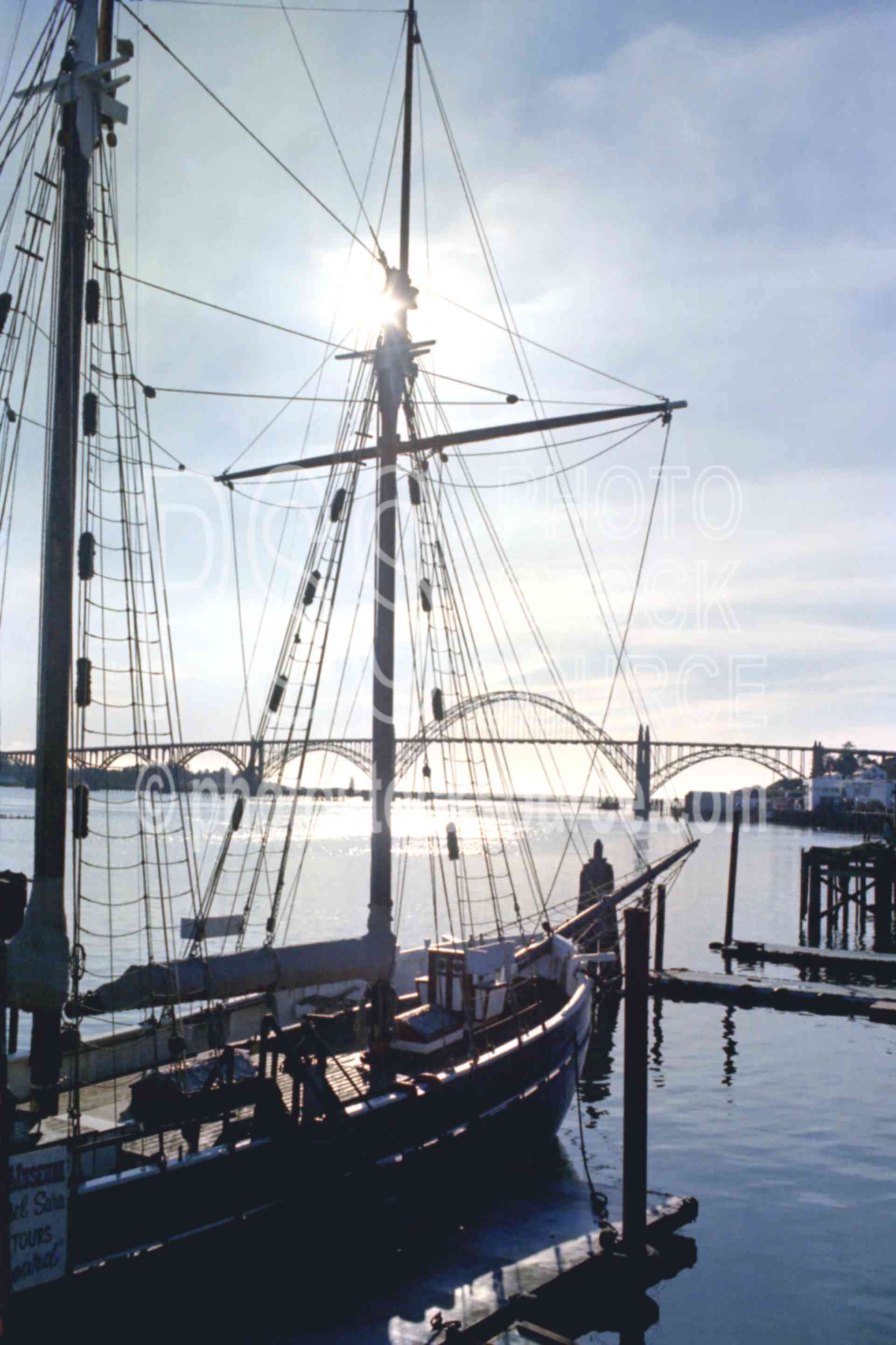 Sara and Bridge,bridge,harbor,sailing ship,ship,yaquina bay,yaquina bay bridge,usas,boats,bridges