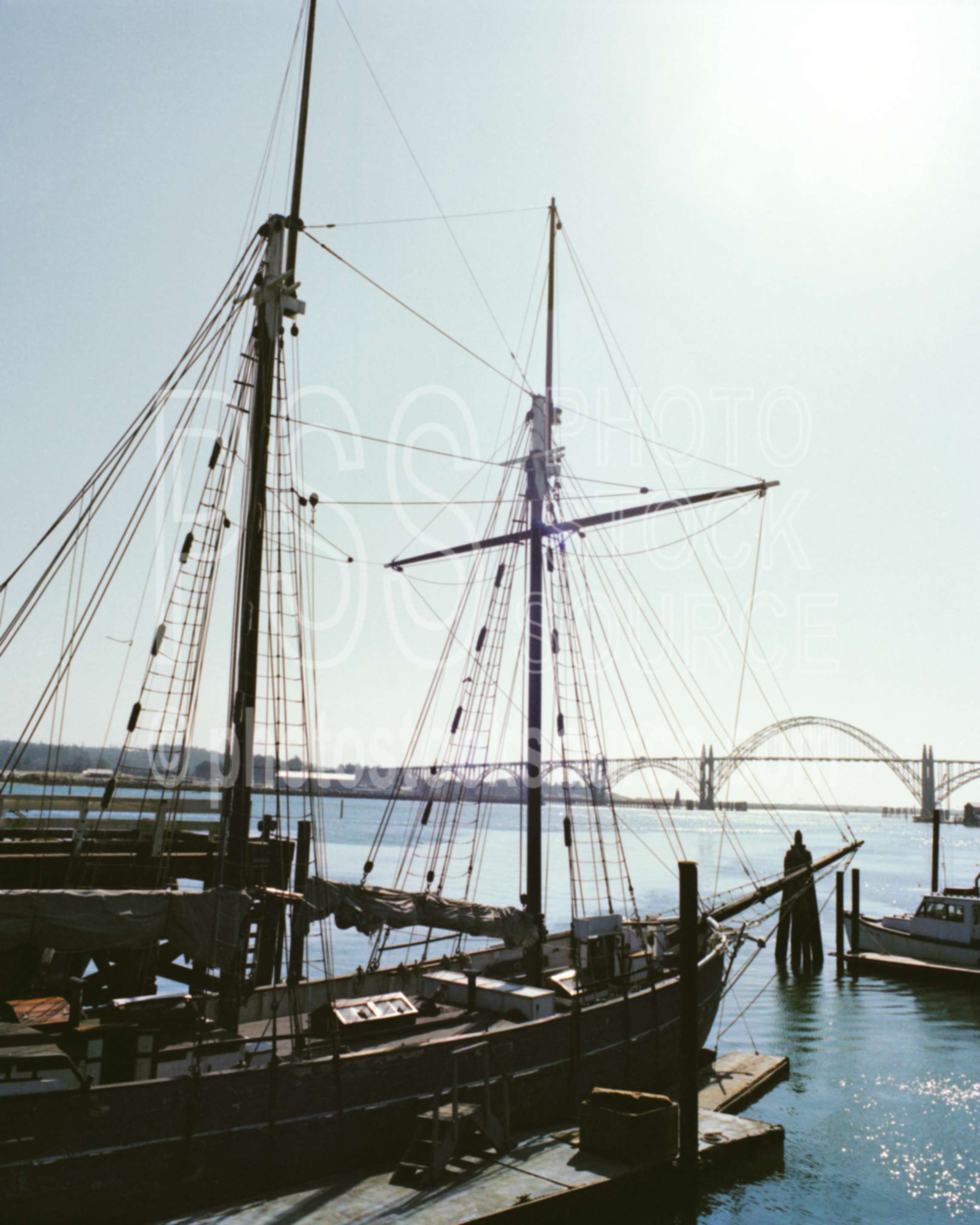 Sara,bridge,harbor,sailing ship,yaquina bay,usas,boats,bridges