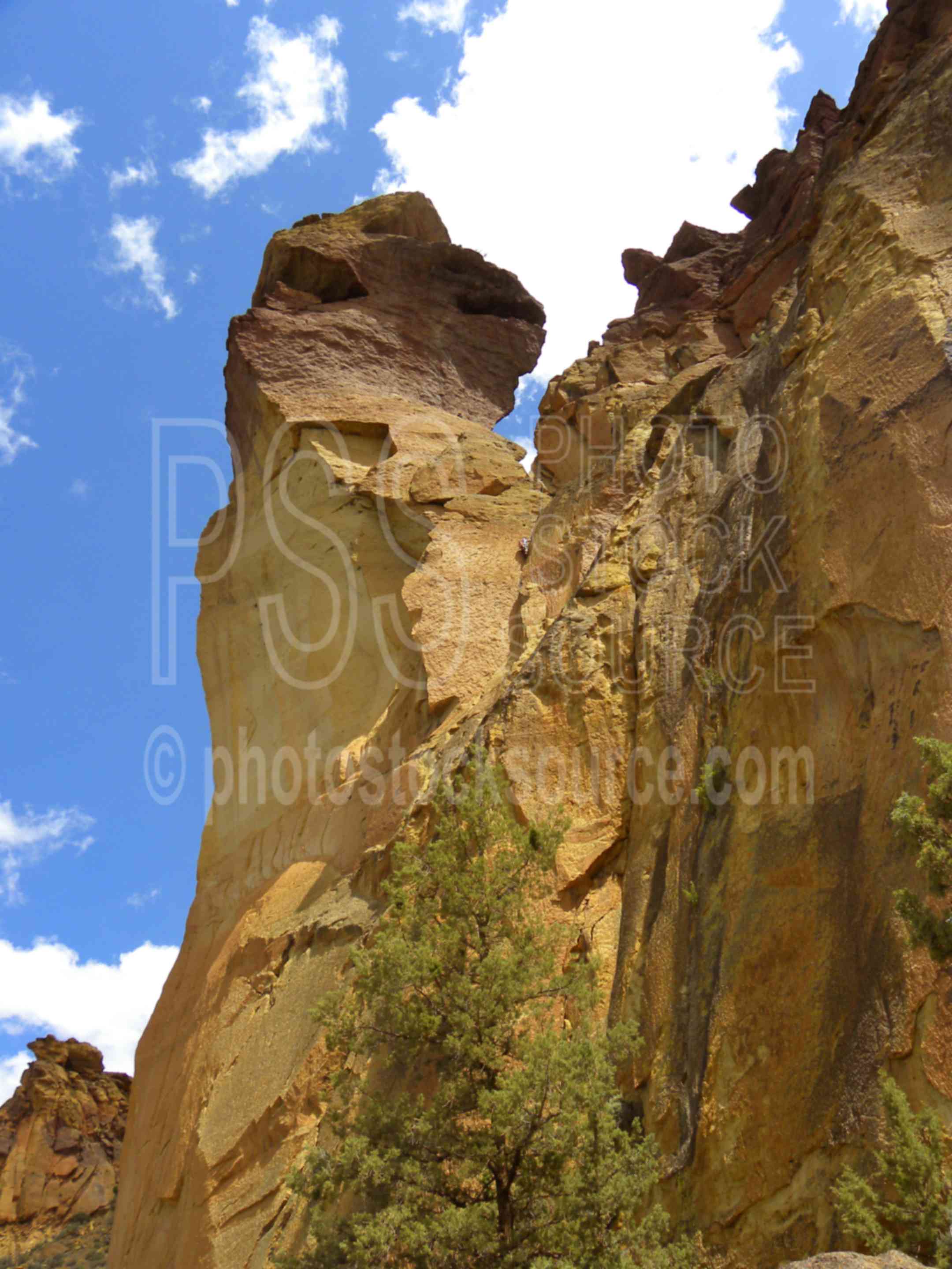 Climber on Monkey Face,crooked river,rocks,climbing,rock climbing,monkey face,climber,sport,adventure,risk,danger