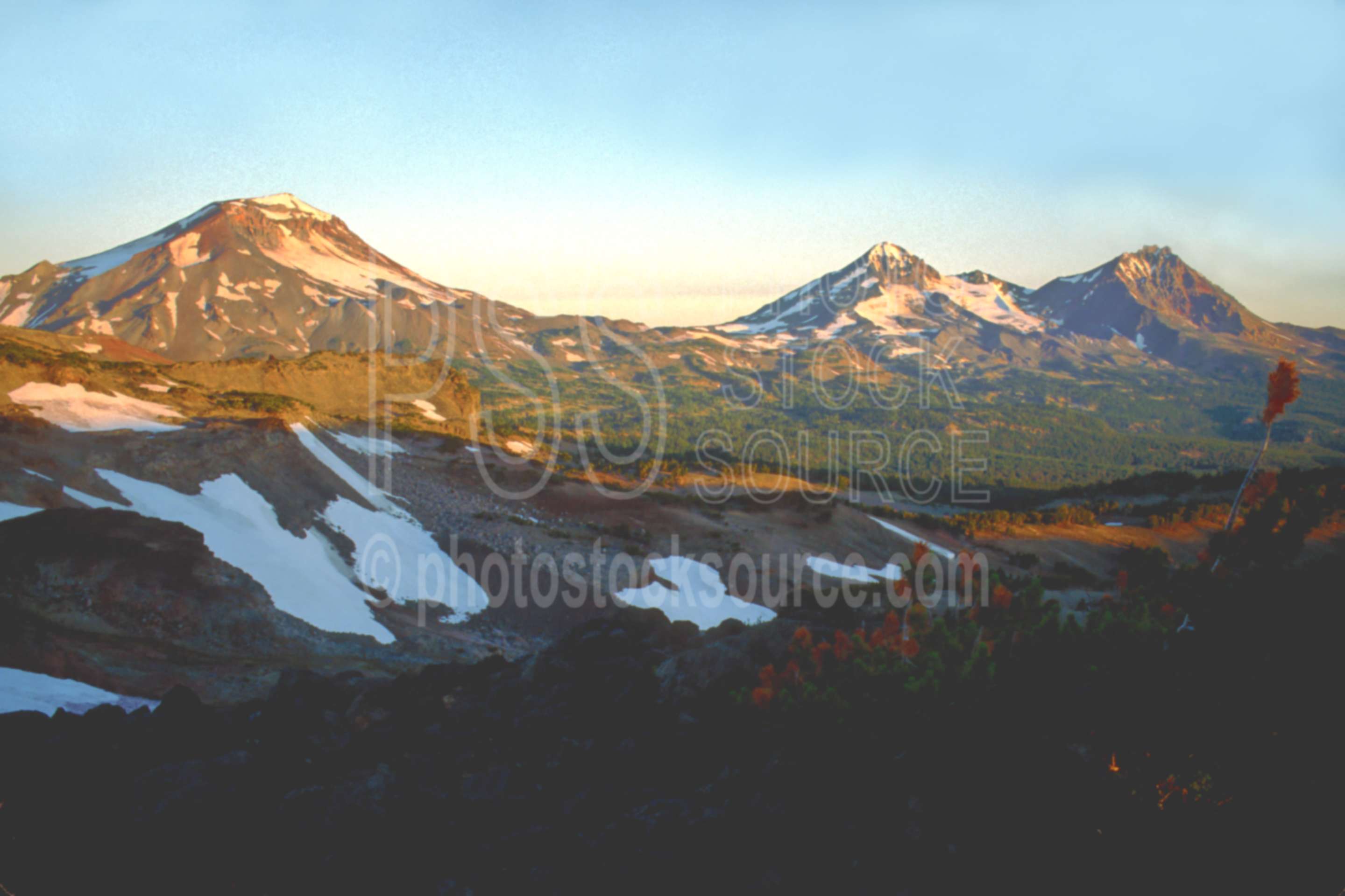 Three Sisters,sunrise,tam mcarthur rim,usas,mountains