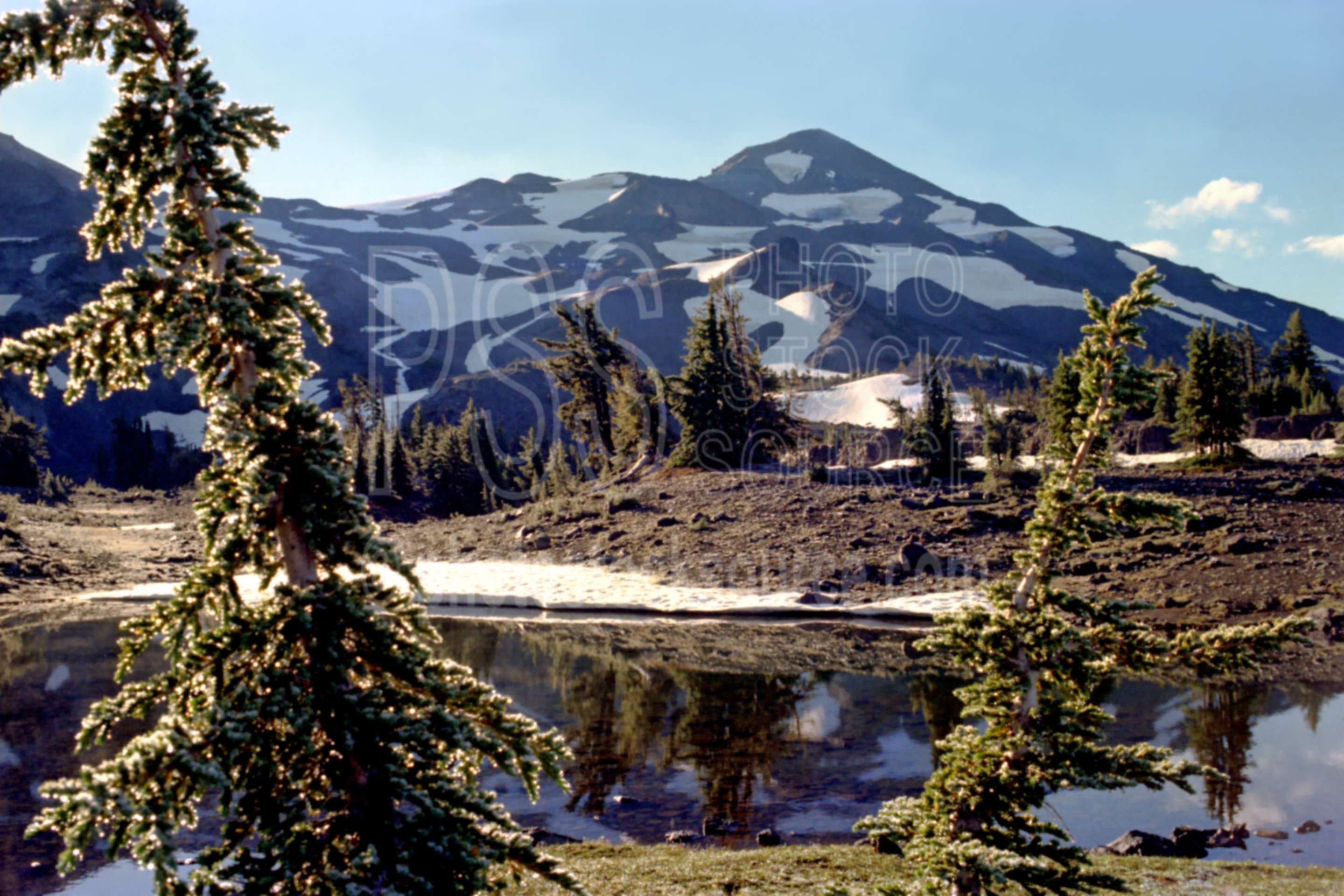 Middle Sister,arrowhead lake,lake,morning,usas,lakes rivers,mountains