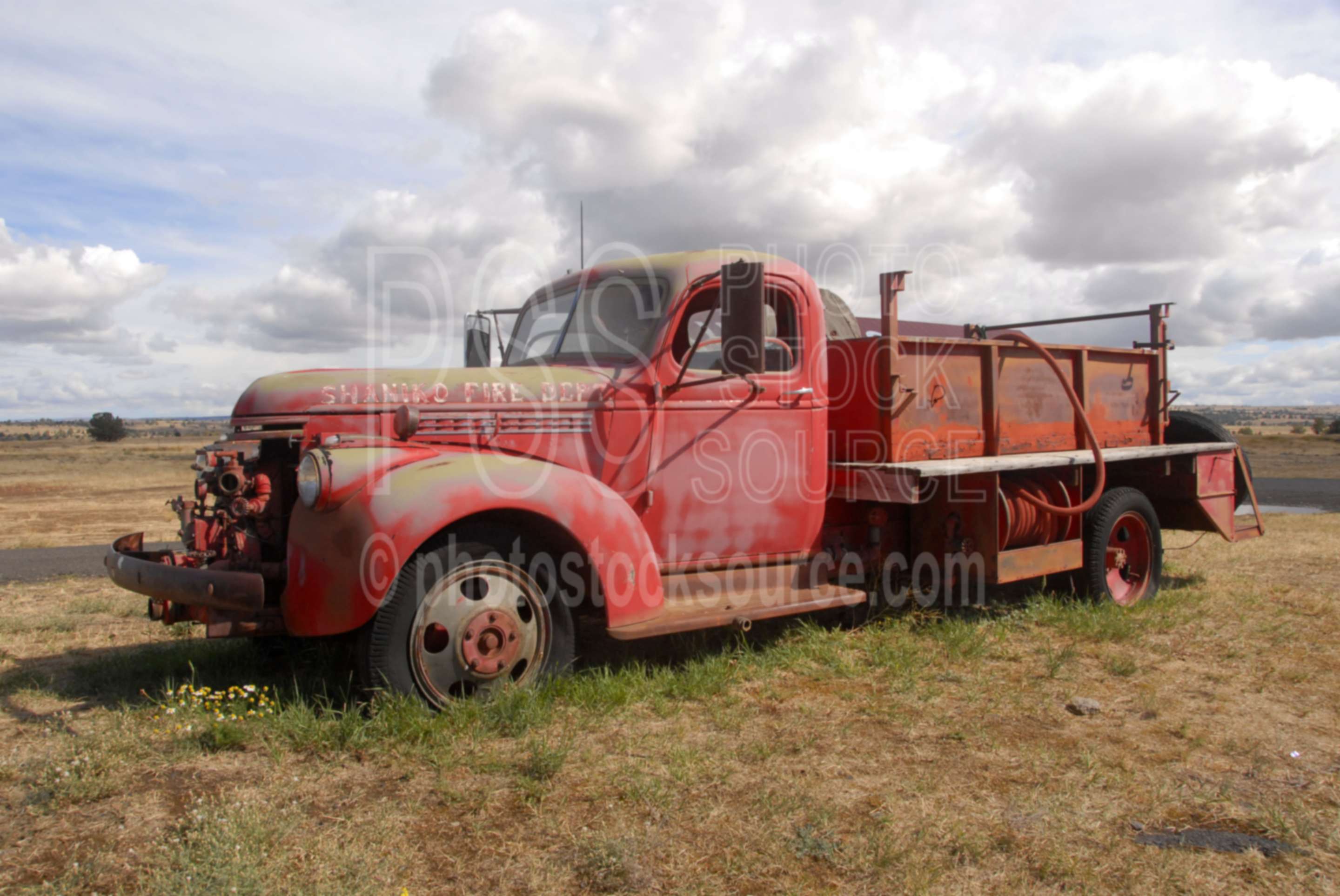 Fire Truck,fire truck,red,fire,fire fighting,trucks