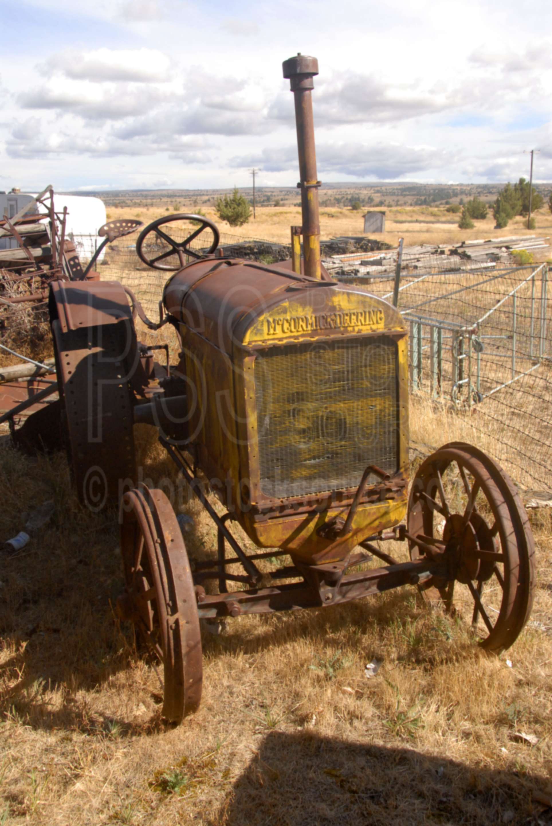 Rusting Tractor,farm,tractor,old,antique